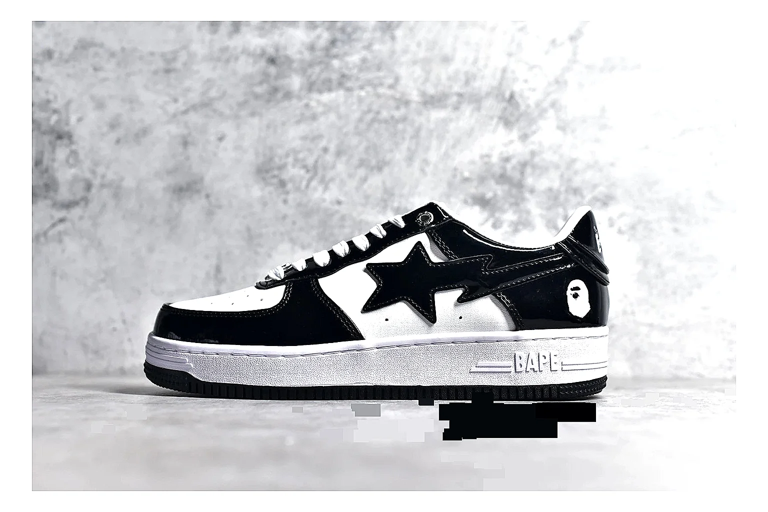 kakoscout.com A Bathing Ape Bapesta Low Black White comparison signal card six-photo gallery thumbnail 2