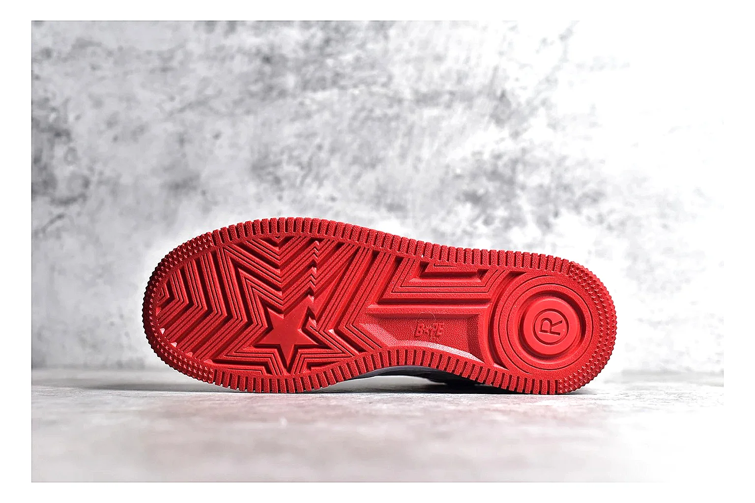 kakoscout.com A Bathing Ape Bapesta Low Red White comparison signal card six-photo gallery thumbnail 5