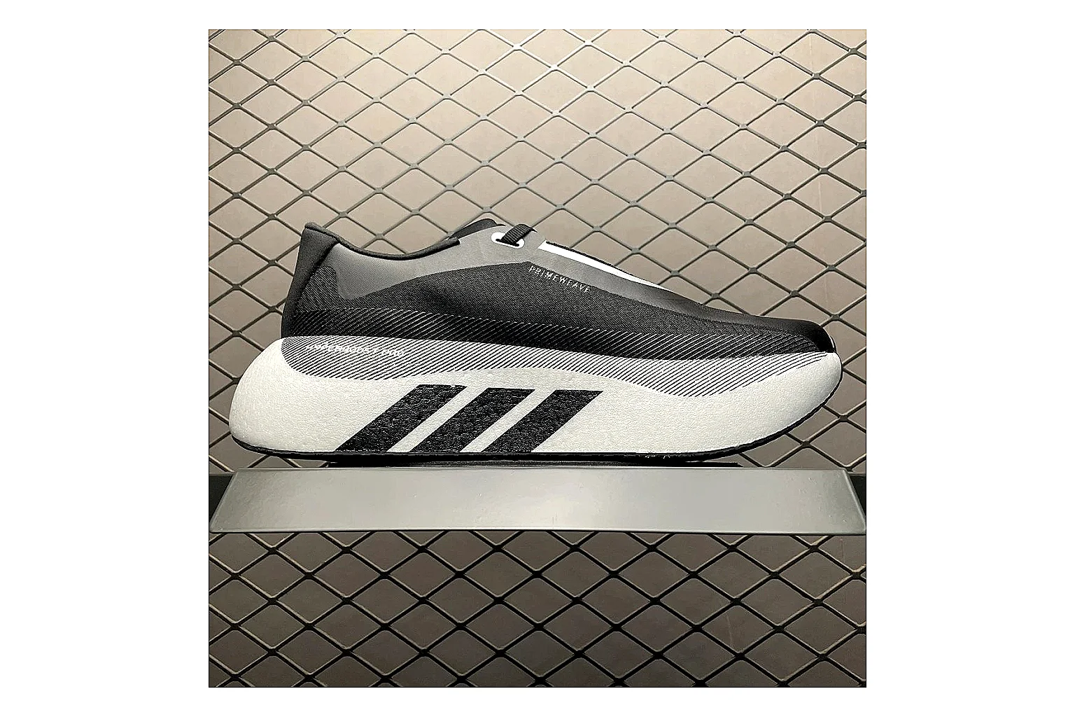 Adidas Adistar Cushion Grey Black comparison signal photo with black grey adistar cushion runner with mixed upper and runner shape thumbnail 2