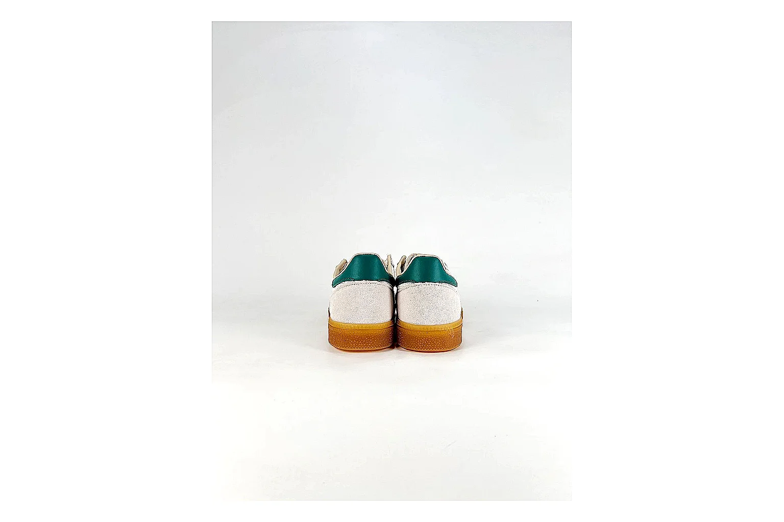 Adidas Originals Handball Spezial White Green Sneakers comparison signal photo with white green handball sneakers with suede-leather texture, side-profile shape, upper panel lines, and outsole detail thumbnail 3