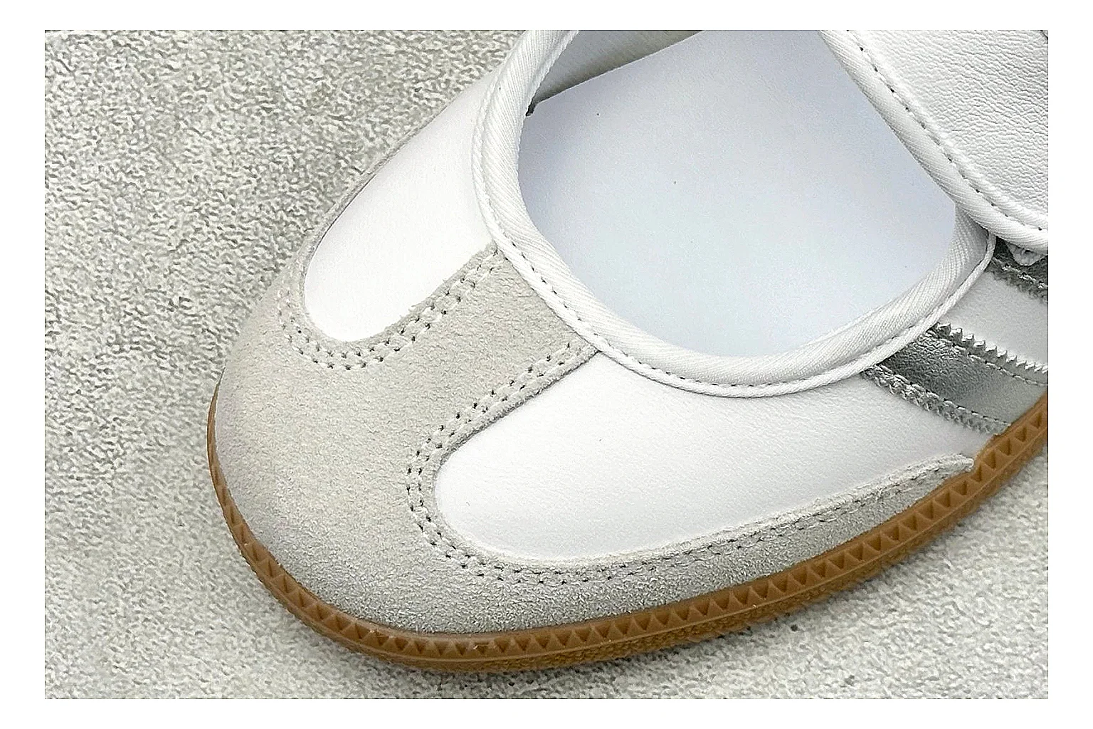 Adidas Samba Jane white comparison signal image thumbnail 5