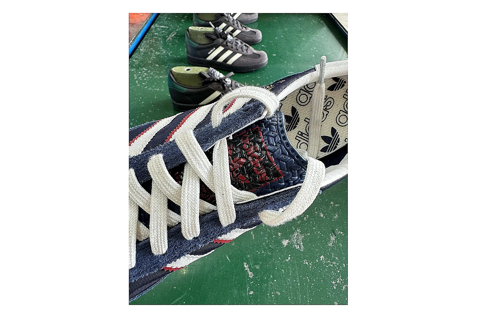Adidas SL 72 RS Blue White comparison signal photo with white red blue sl 72 rs retro runner with mixed upper and runner shape thumbnail 4