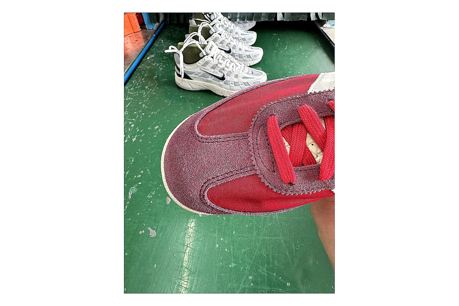 Adidas SL 72 RS Red White comparison signal photo with white red sl 72 rs retro runner with mixed upper and runner shape thumbnail 3
