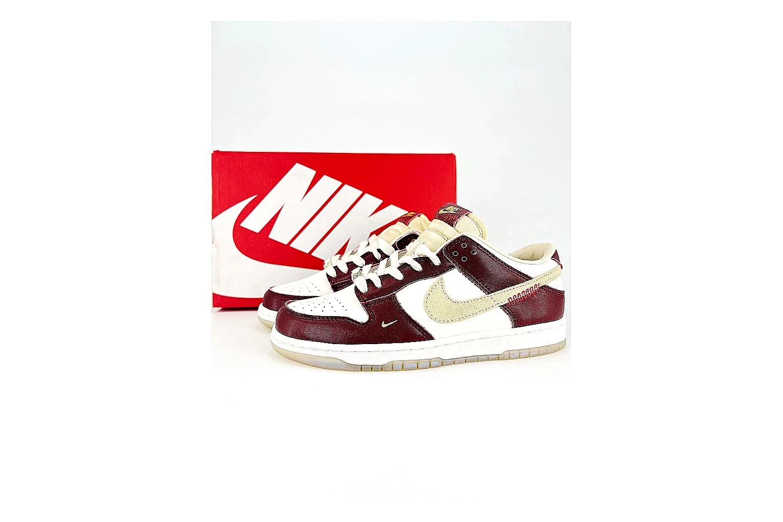 kakoscout.com Adidas Terrace Burgundy White comparison signal card six-photo gallery thumbnail 2