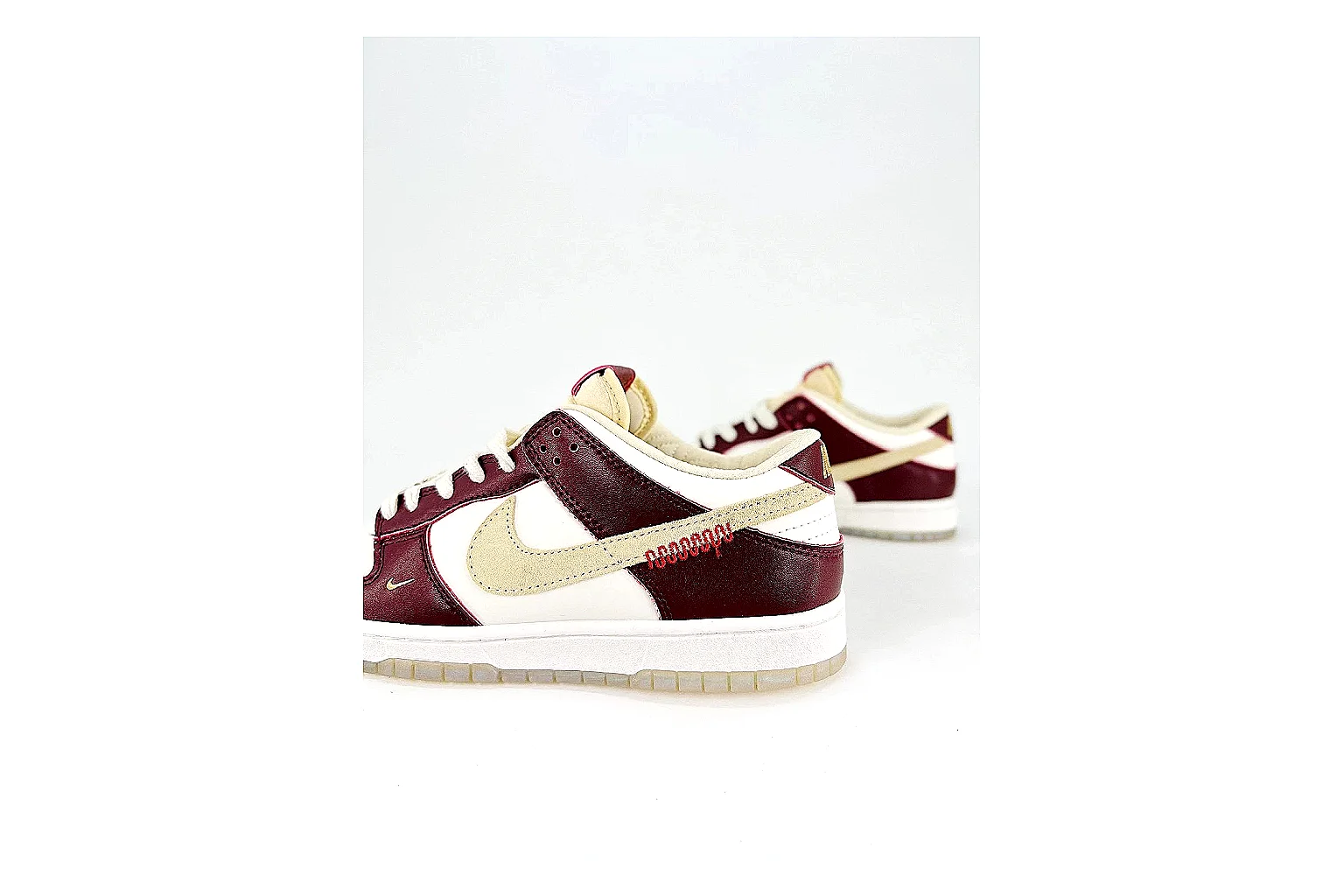 kakoscout.com Adidas Terrace Burgundy White comparison signal card six-photo gallery thumbnail 5