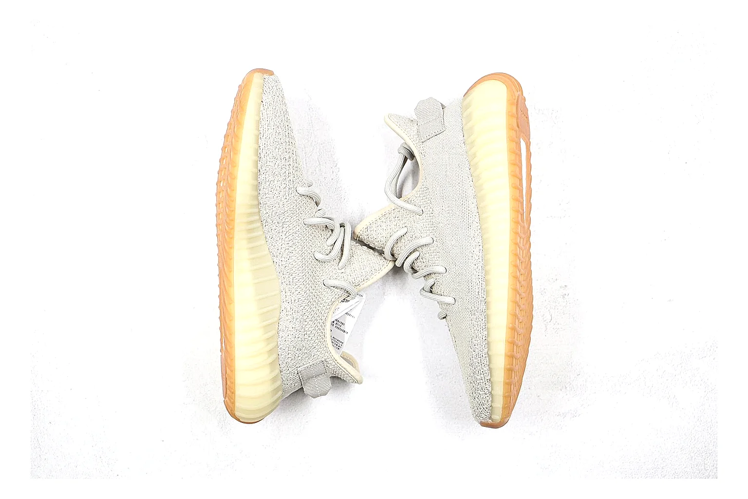 Adidas Yeezy Boost style Cream Gum 3021 comparison signal note six-photo gallery