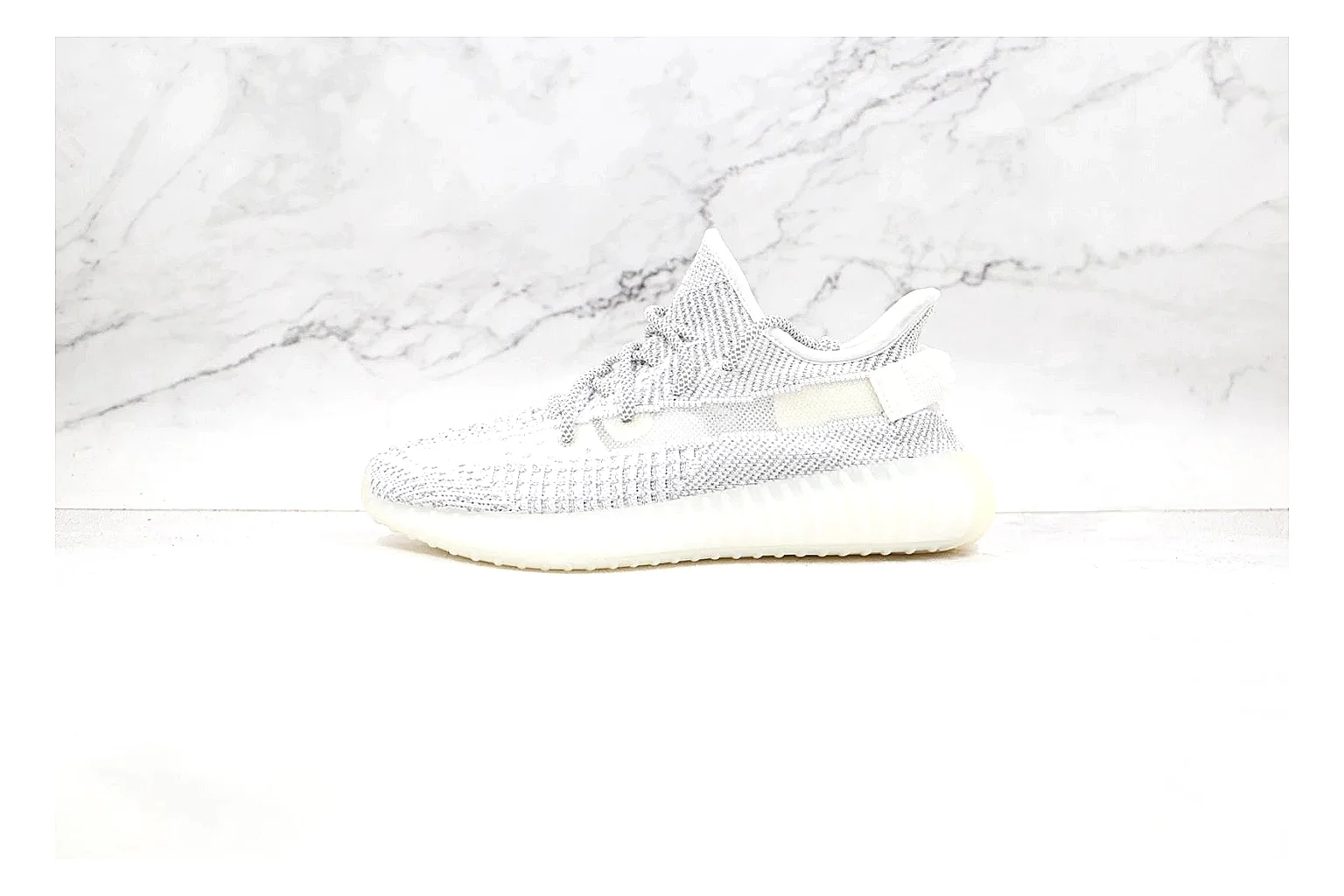 kakoscout.com Adidas Yeezy White comparison signal card six-photo gallery thumbnail 6