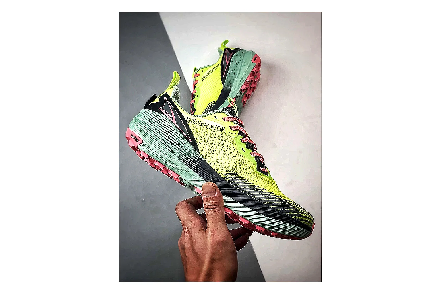 Altra Foots Hape Mixed Sneakers comparison signal image SKU 1182166994 thumbnail 3