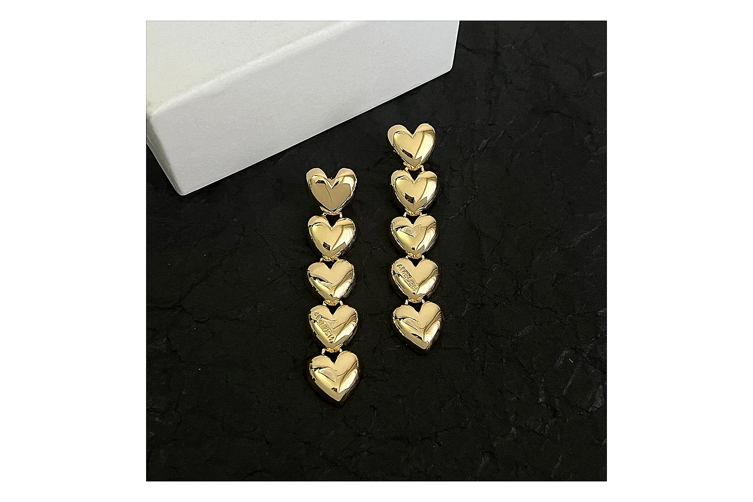 Ambush Heart Accessory Mixed Accessory comparison signal image SKU 1194847714 thumbnail 3