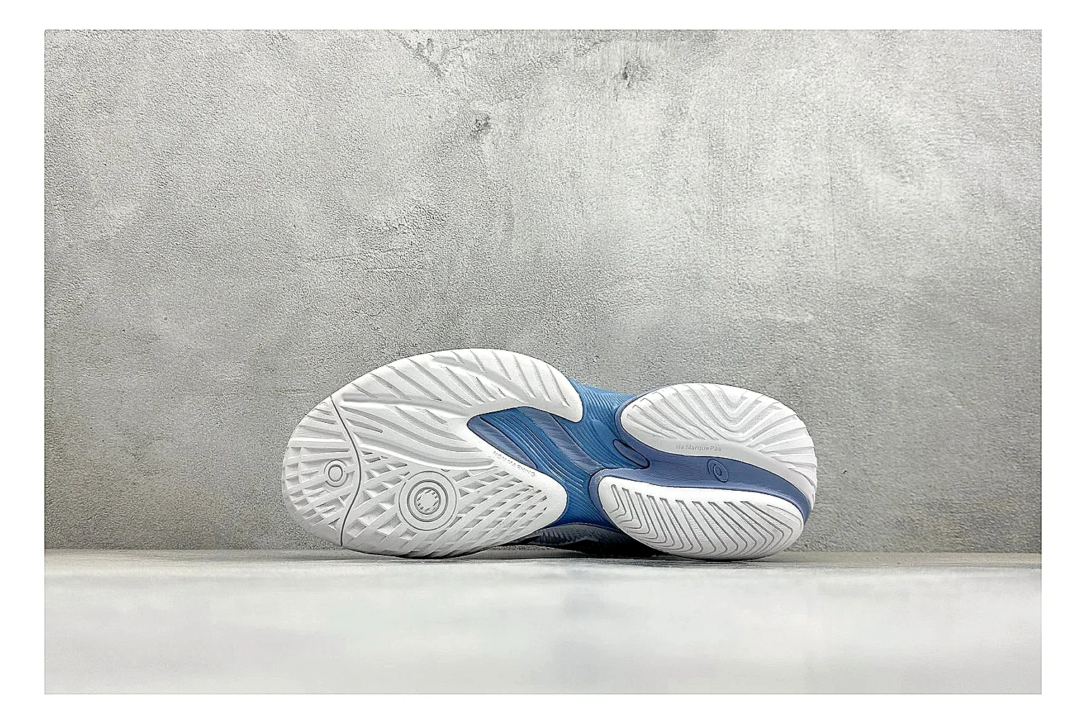 Asics Court FF White Blue comparison photo showing white tennis upper, blue Asics side lines, supportive sole wall, and stable court profile thumbnail 4