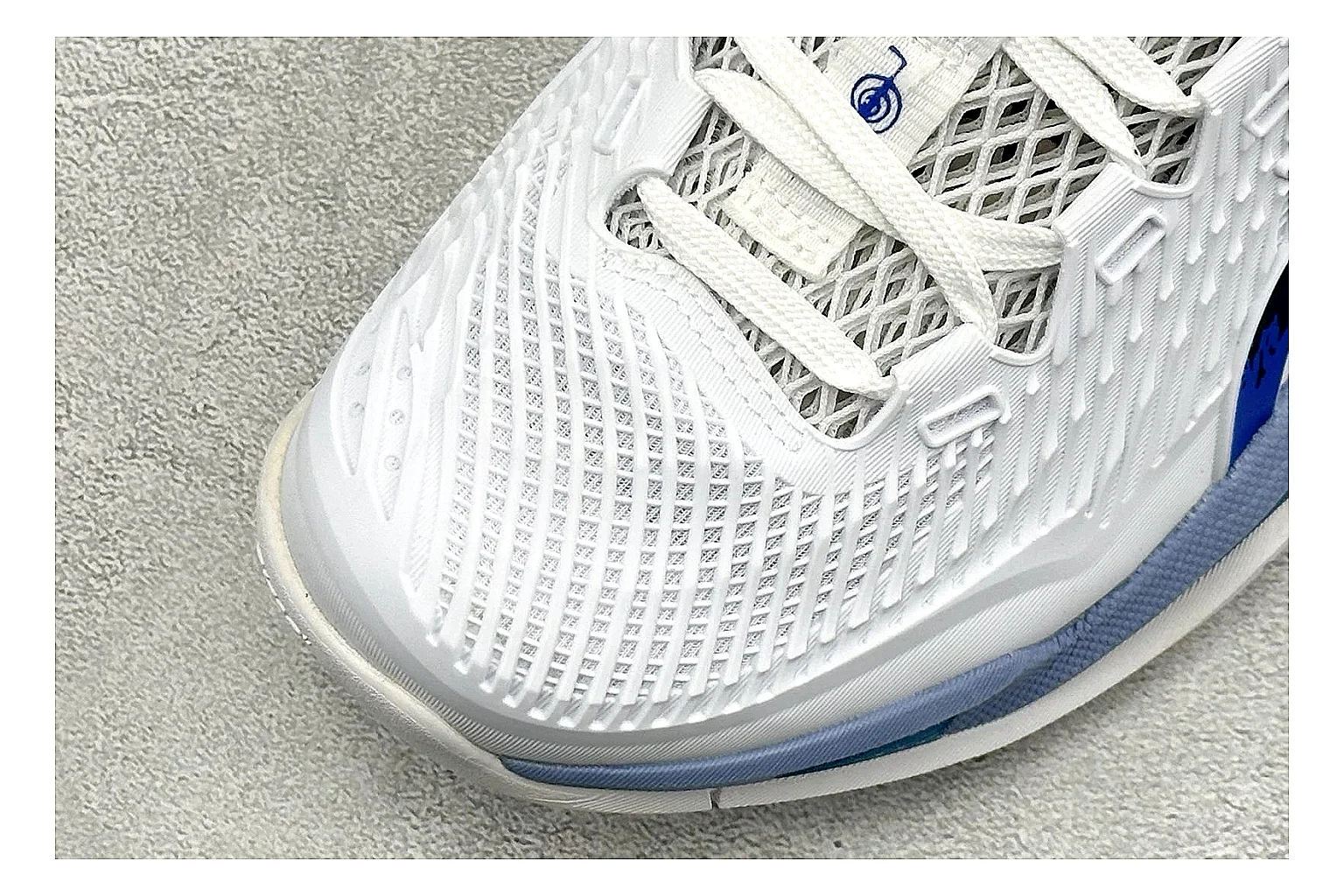Asics Court FF White Blue comparison photo showing white tennis upper, blue Asics side lines, supportive sole wall, and stable court profile thumbnail 5