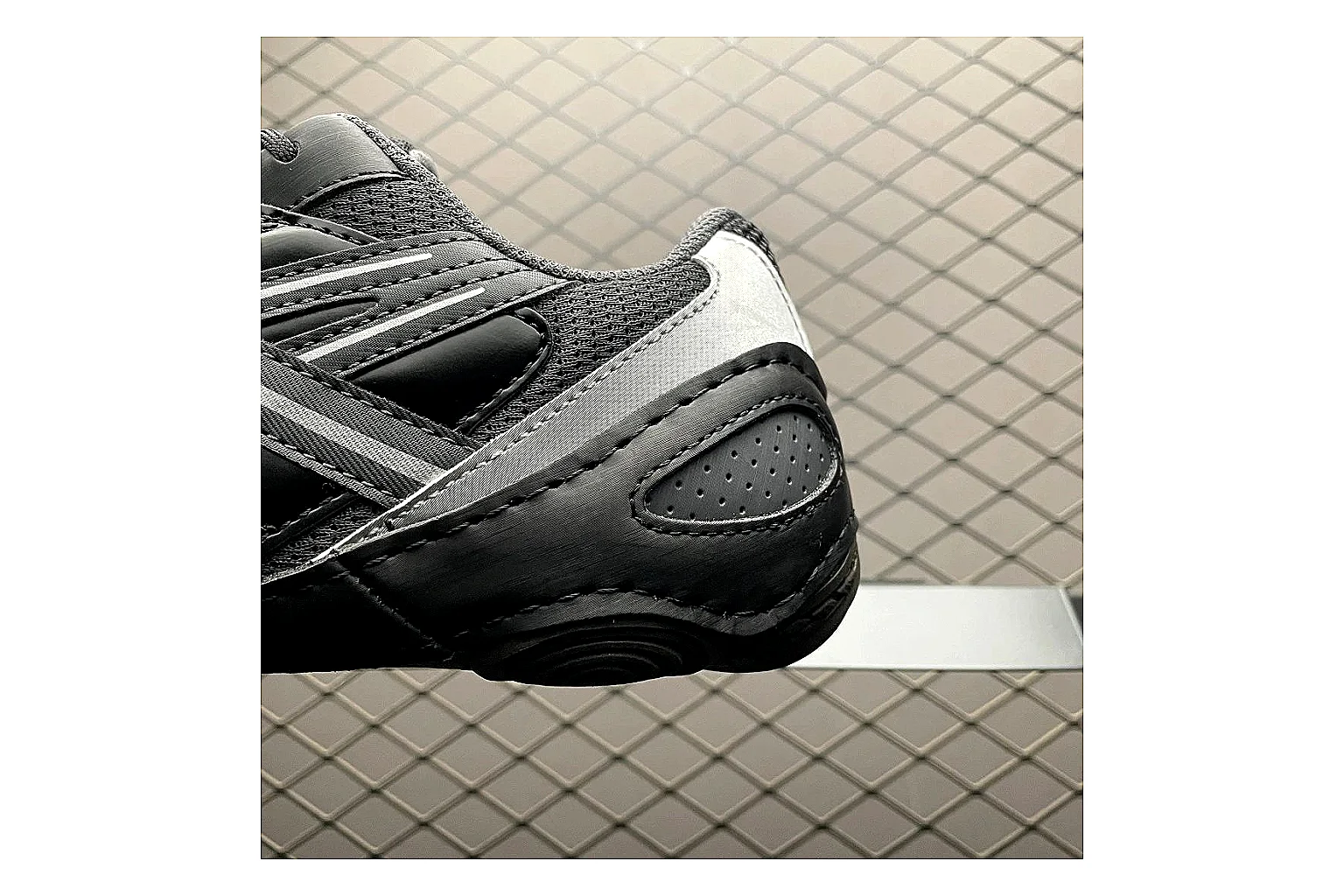 Asics Gel-Kahana Black Silver comparison signal photo with black silver gel-kahana trail runner with mixed upper and trail shape thumbnail 3