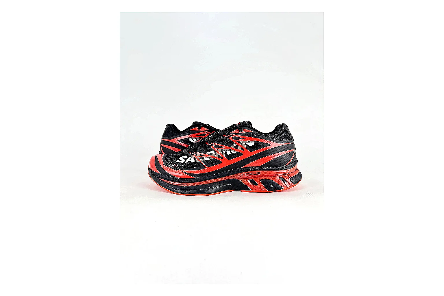 kakoscout.com Asics Gel Kayano Black Red comparison signal card six-photo gallery thumbnail 6