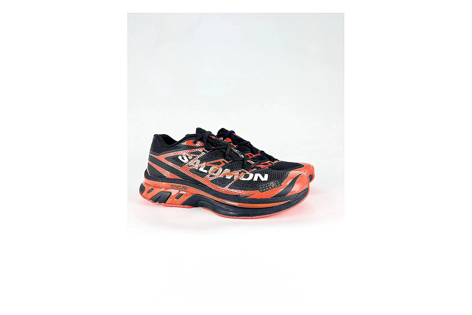 kakoscout.com Asics Gel Kayano Black Red comparison signal card six-photo gallery