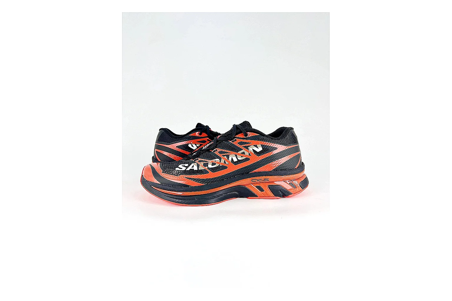 kakoscout.com Asics Gel Kayano Black Red comparison signal card six-photo gallery thumbnail 6