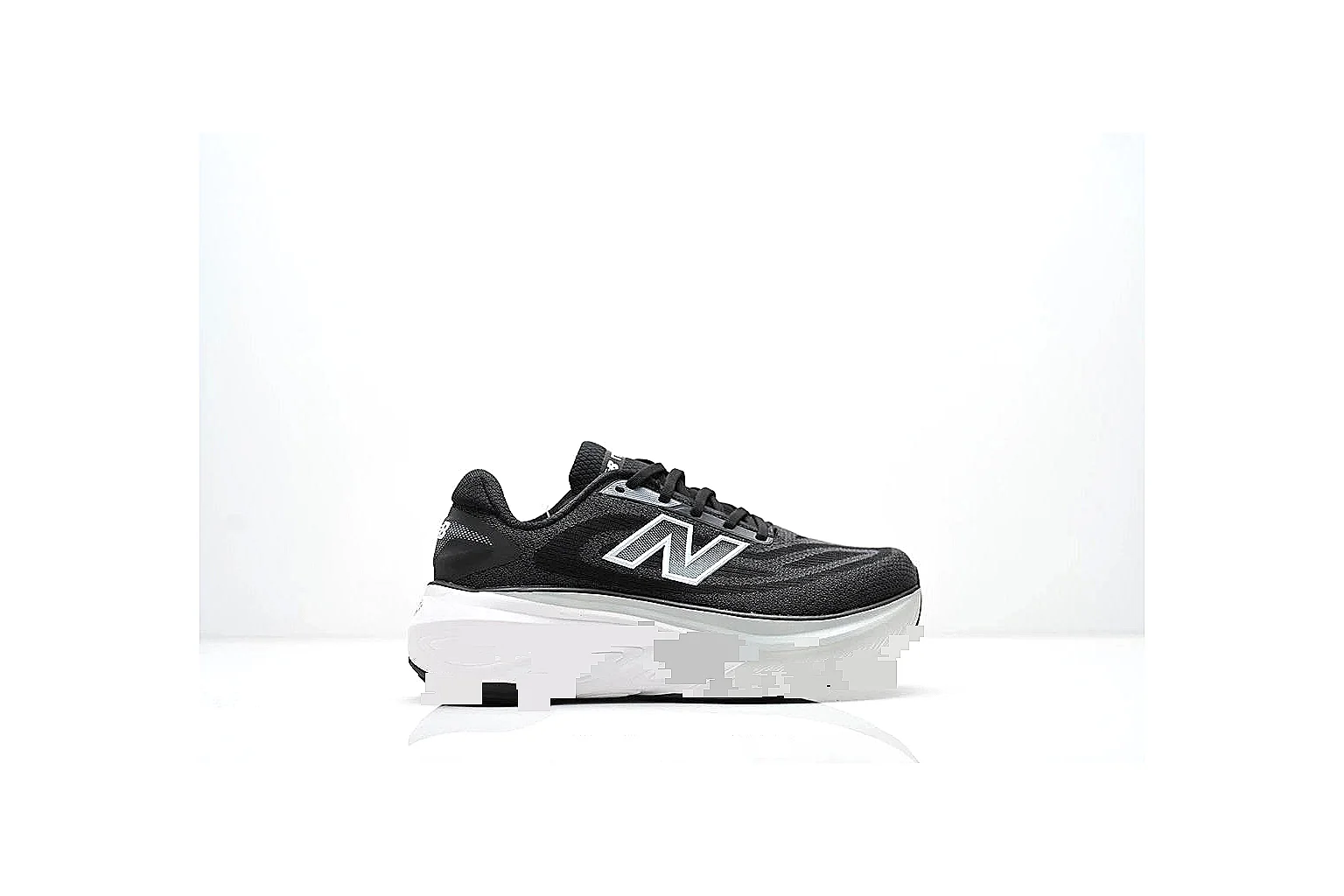 kakoscout.com New Balance 530 Black White comparison signal card six-photo gallery thumbnail 2