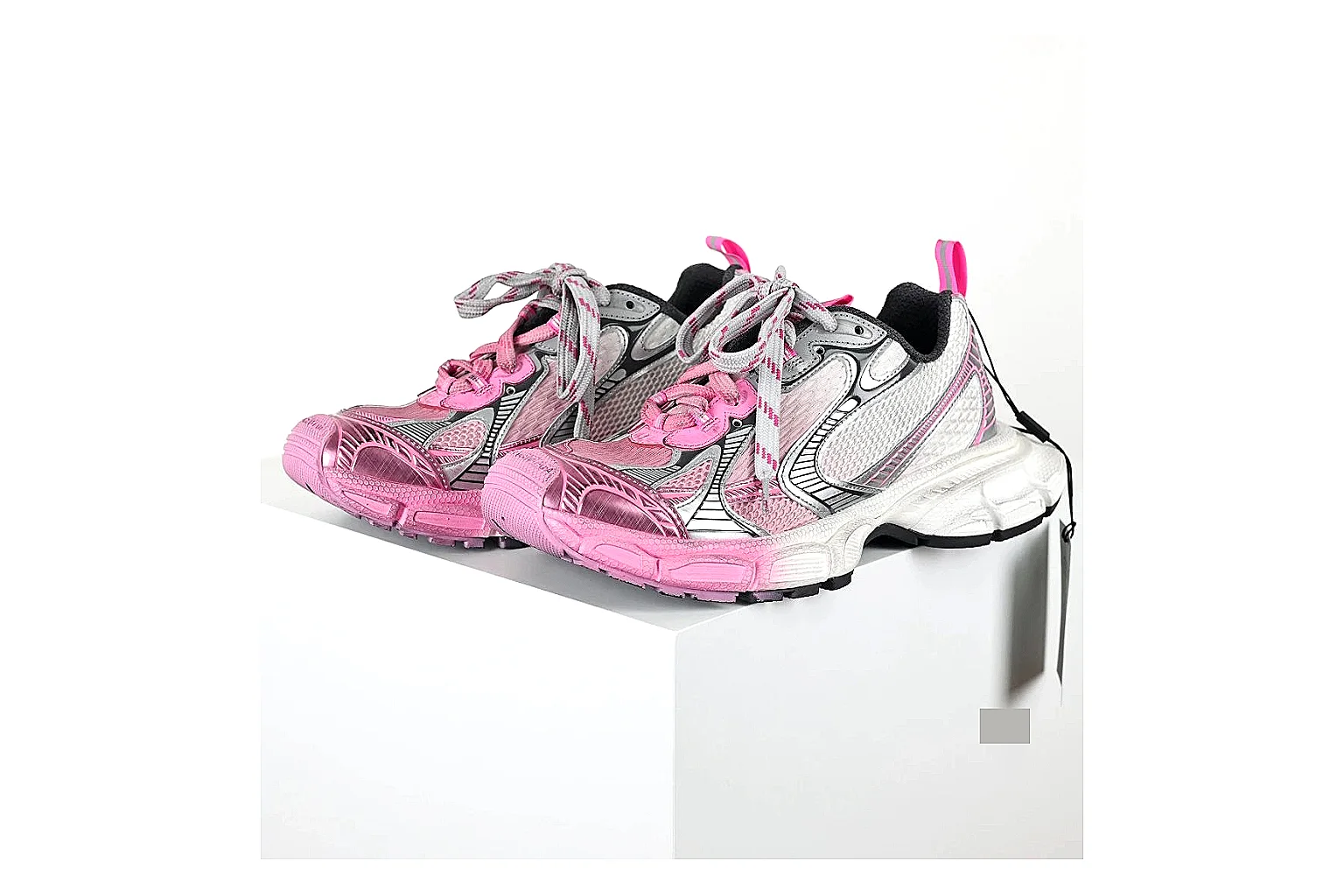 kakoscout.com Balenciaga Track Pink Silver comparison signal card six-photo gallery thumbnail 2