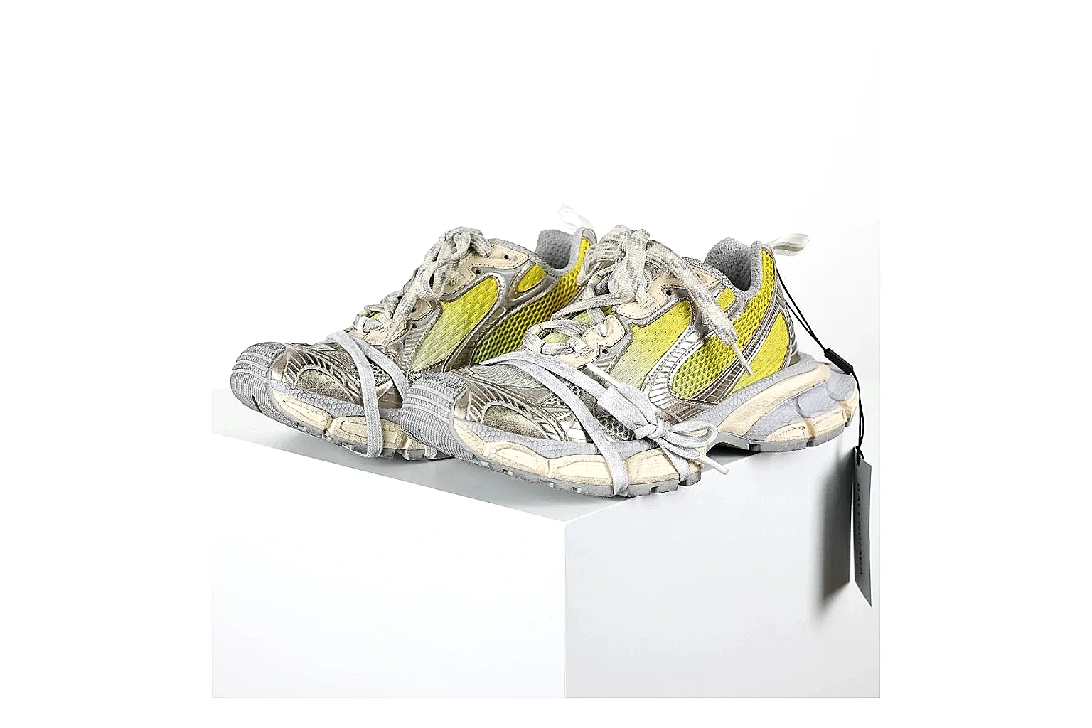 kakoscout.com Balenciaga Track Silver Yellow comparison signal card six-photo gallery thumbnail 2