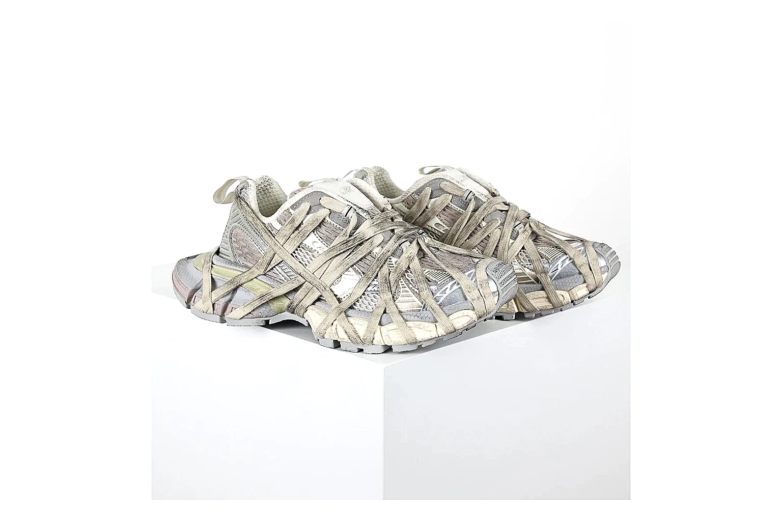 kakoscout.com Balenciaga Track Silver Gray comparison signal card six-photo gallery