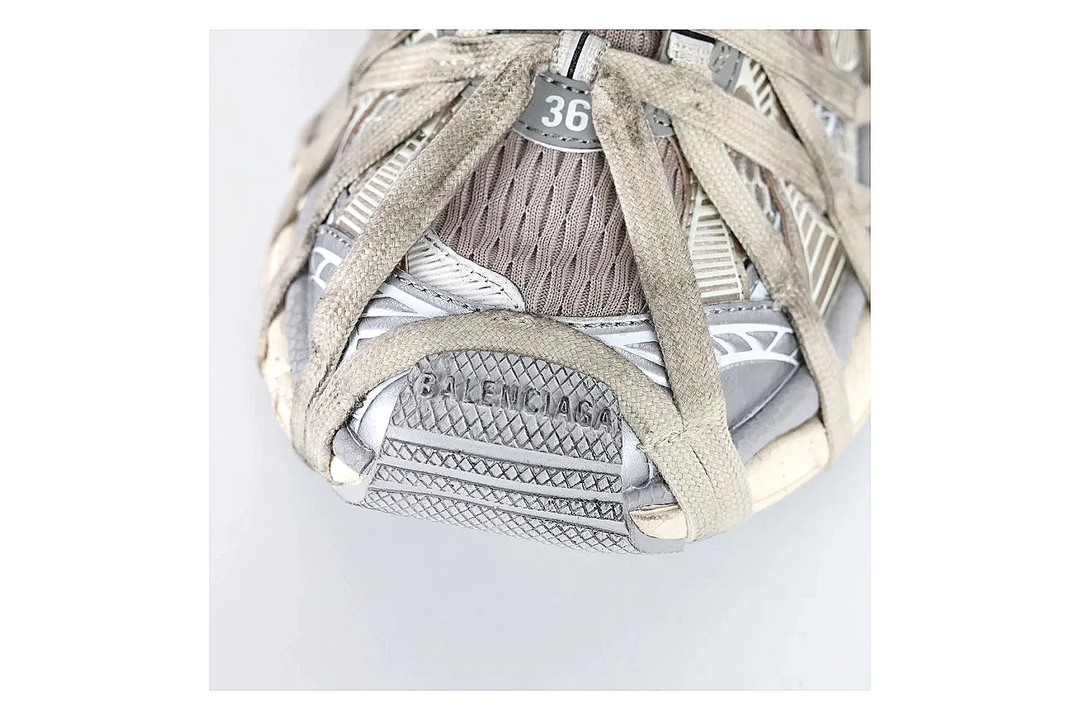 kakoscout.com Balenciaga Track Silver Gray comparison signal card six-photo gallery thumbnail 4