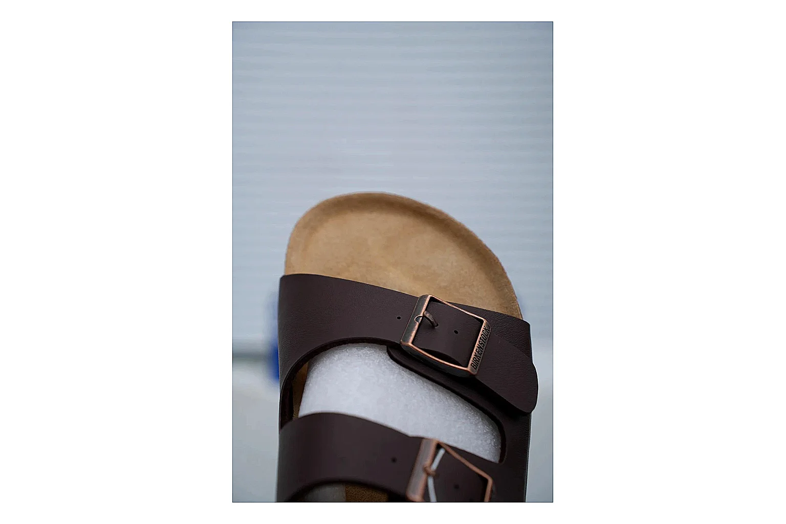 Birkenstock Arizona Mocha Cork Slide comparison signal image with adjustable buckles, warm brown upper and contoured footbed for relaxed retro styling thumbnail 5