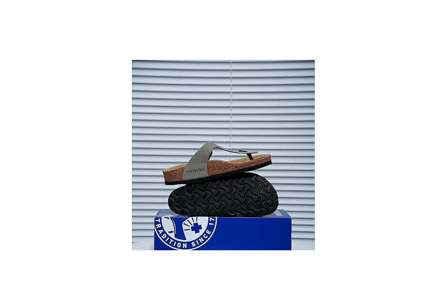 Birkenstock Arizona Olive Cork Slide comparison signal image with adjustable buckles, muted upper and contoured footbed for outdoor casual style