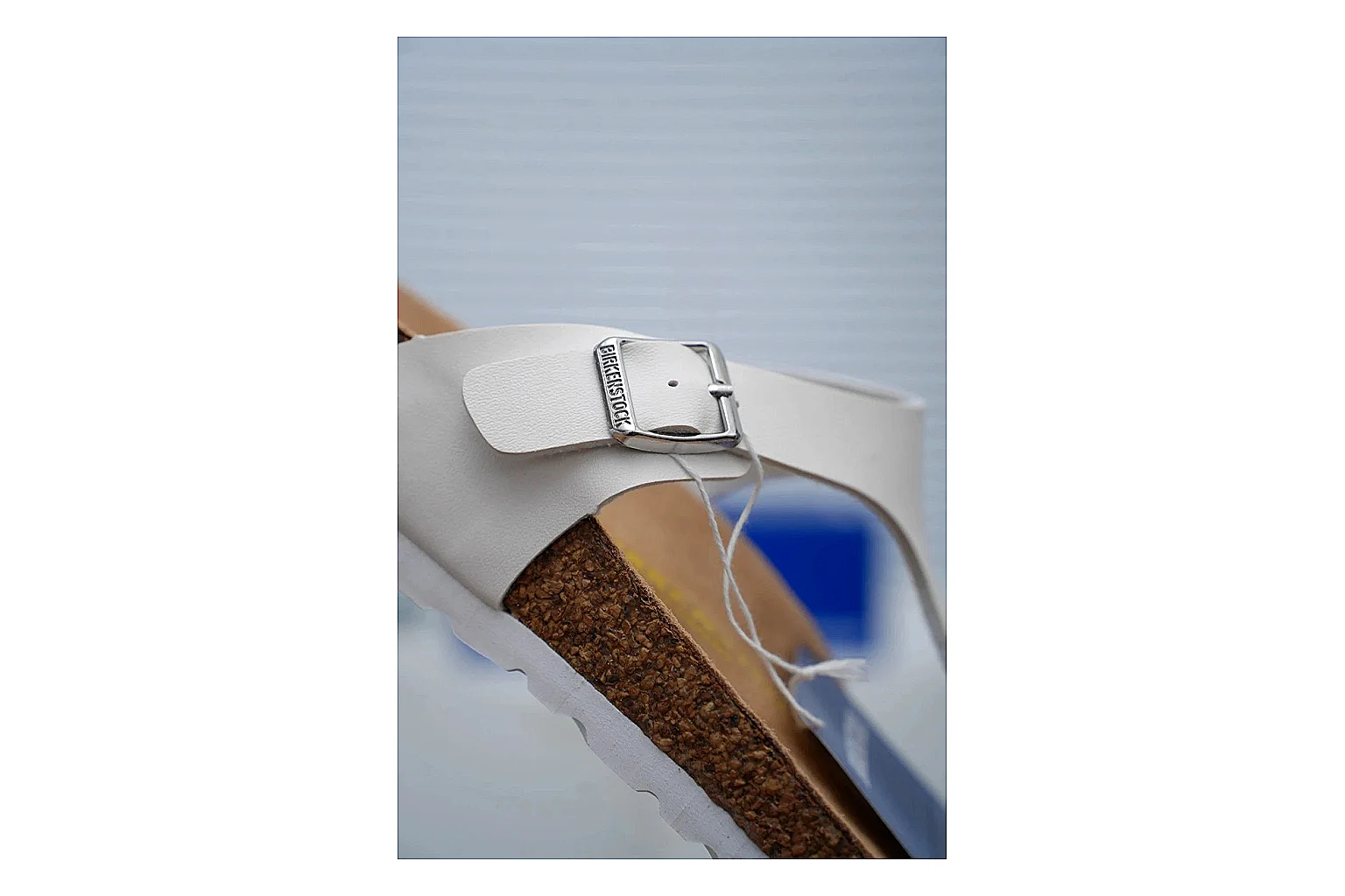 Birkenstock Gizeh White Cork Sandal comparison signal image with slim straps, adjustable buckle and contoured footbed for fresh summer casual style thumbnail 3