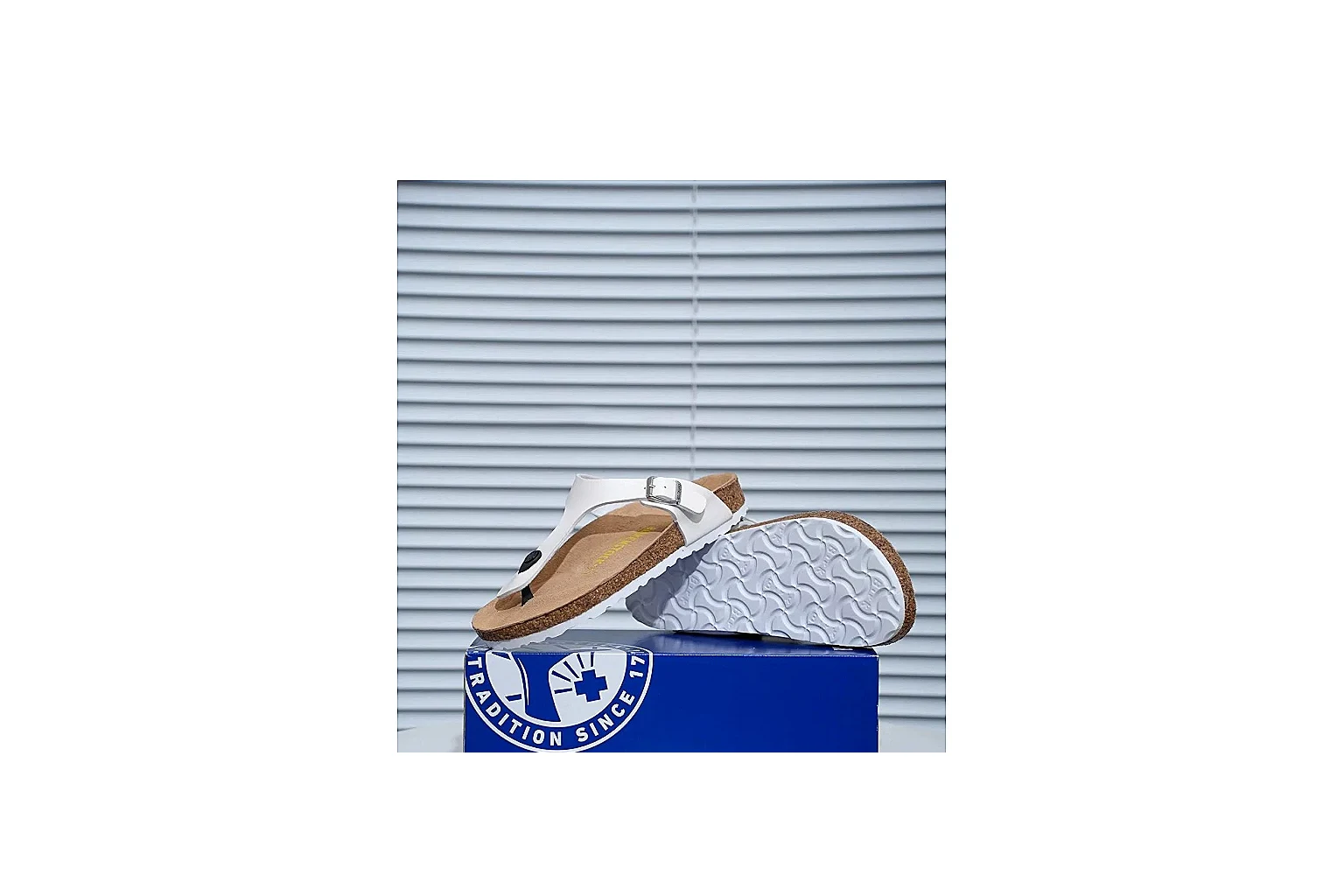 Birkenstock Gizeh White Cork Sandal comparison signal image with slim straps, adjustable buckle and contoured footbed for fresh summer casual style thumbnail 6