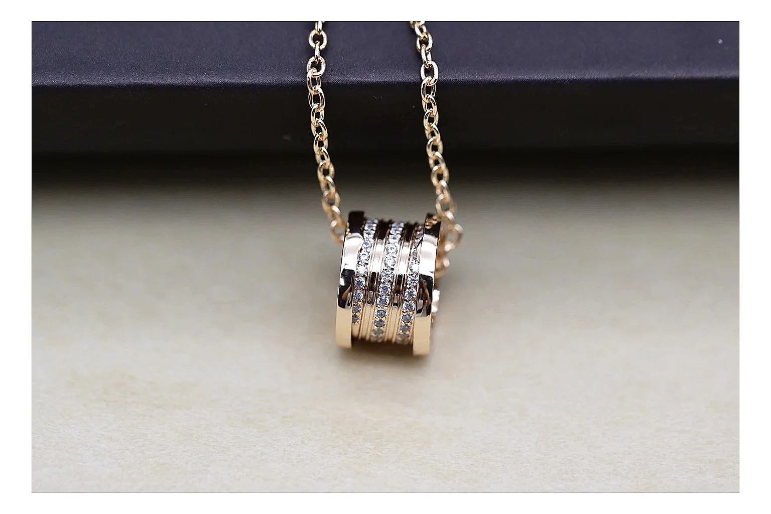 Bulgari B Zero1 Rose Gold Accessory comparison signal image SKU 1194847982 thumbnail 5