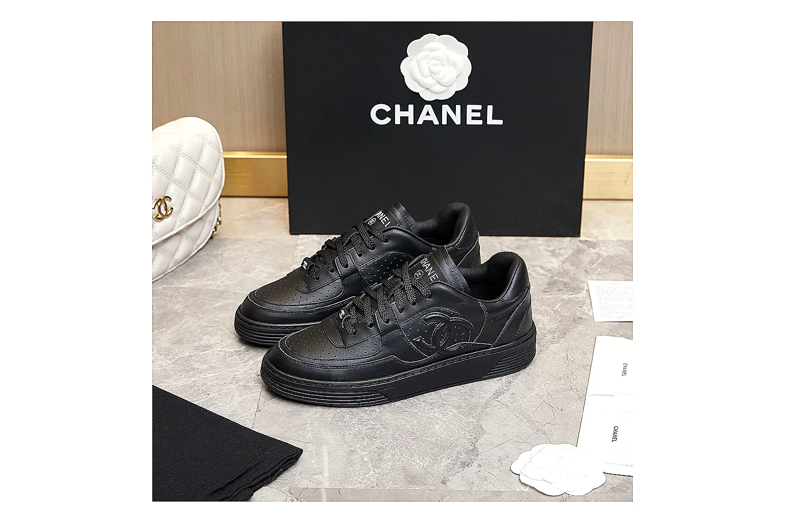 Kako Scout comparison images for Chanel Black Runner Sneaker