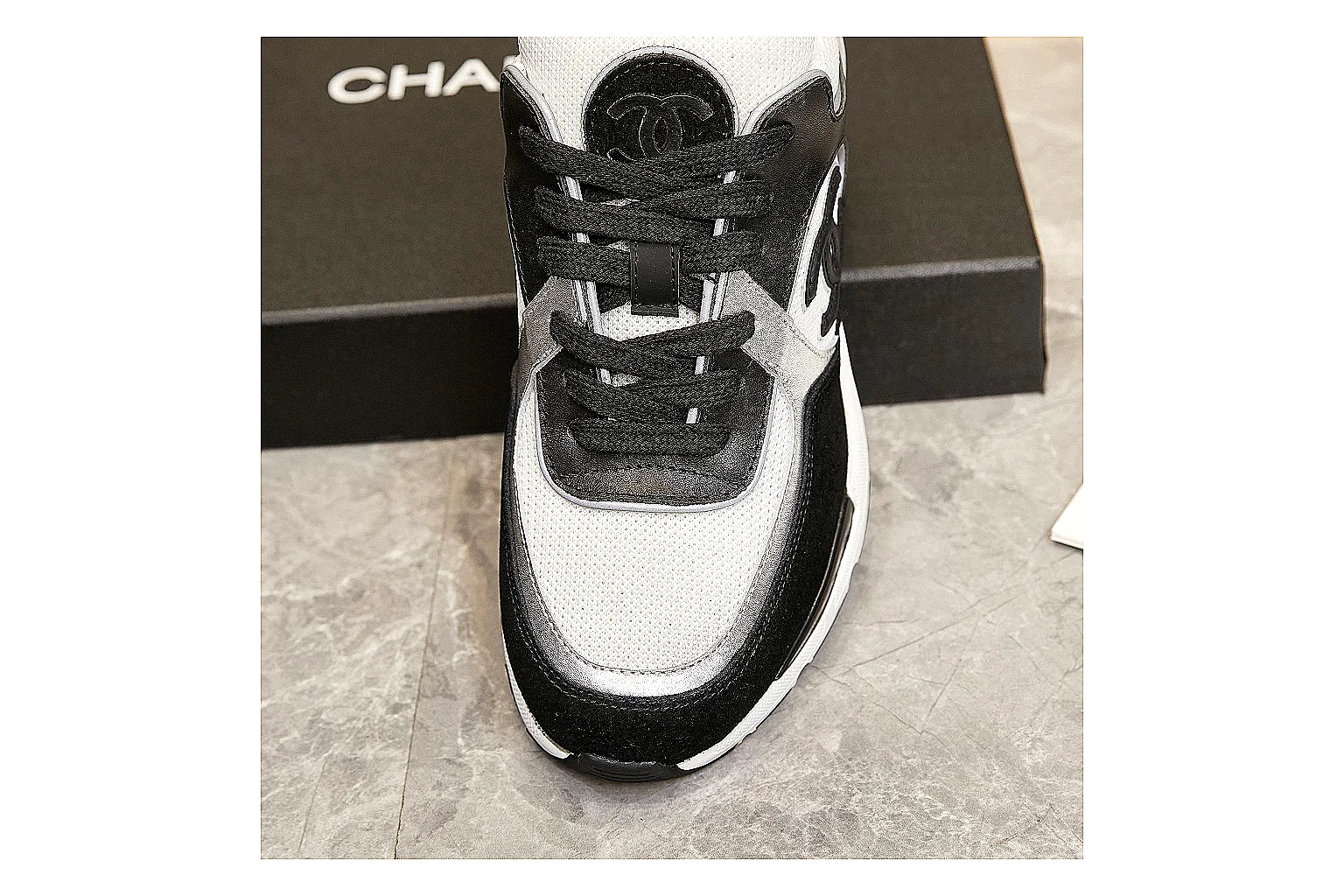 Kako Scout comparison images for Chanel Black White Runner Sneaker thumbnail 5