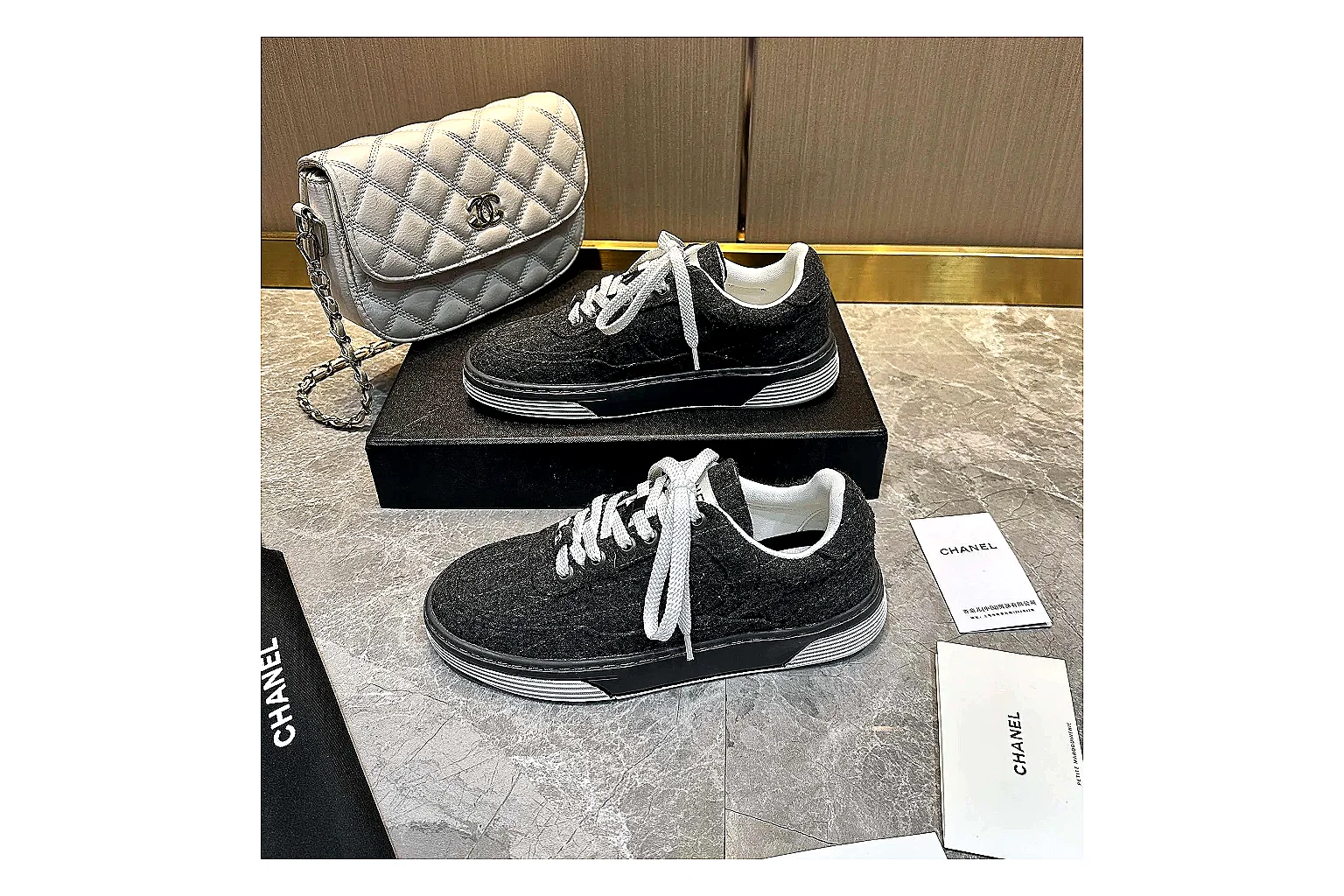 Kako Scout comparison images for Chanel Black White Runner Sneaker thumbnail 4