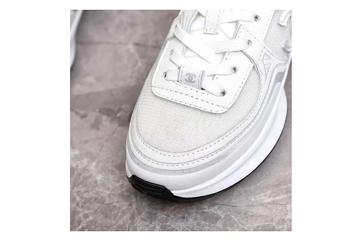 kakoscout.com Chanel White Platform CC Runner 1059 White runner product image thumbnail 5