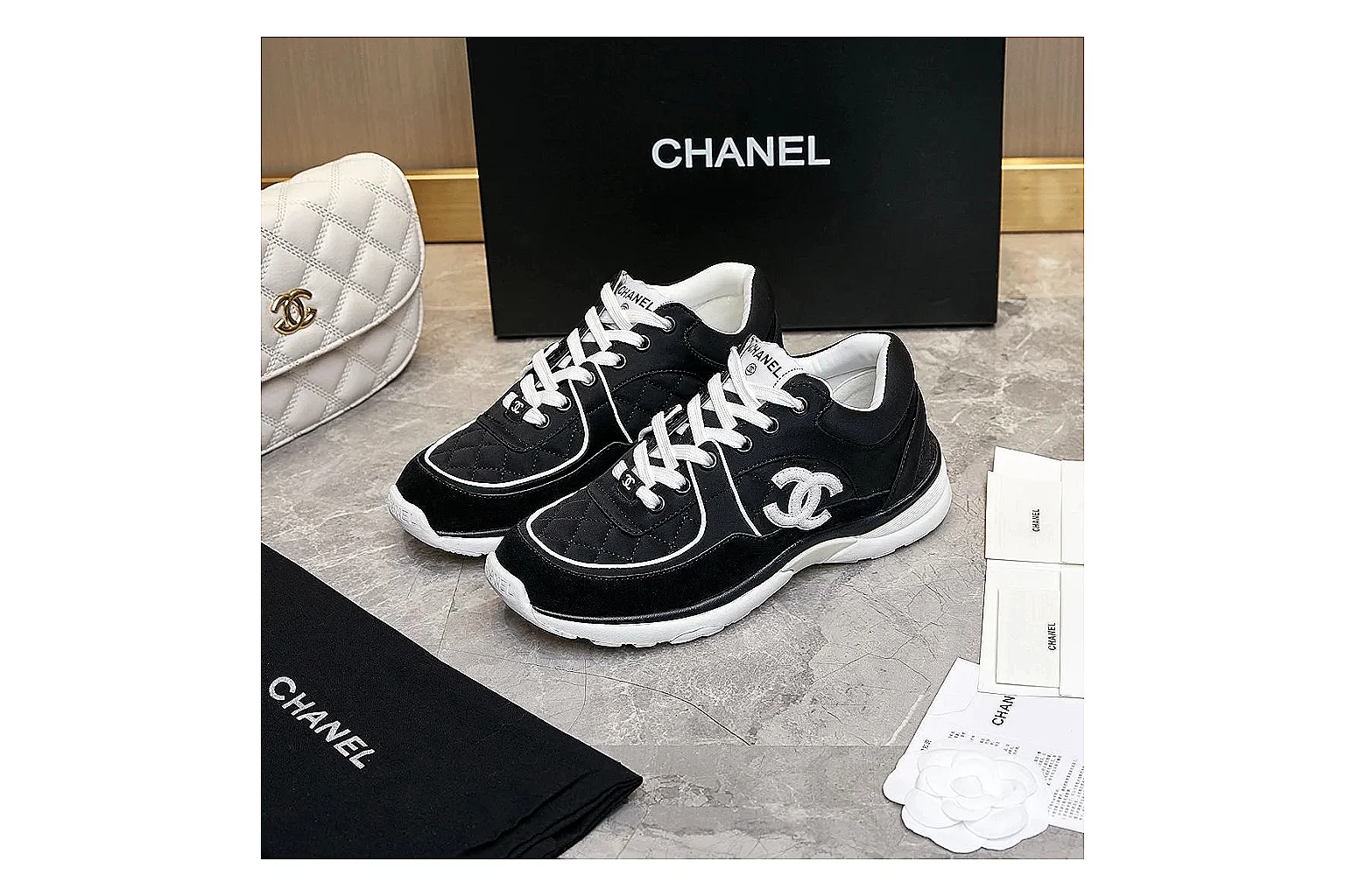 kakoscout.com Chanel Black CC Runner 2863 Black runner product image thumbnail 2