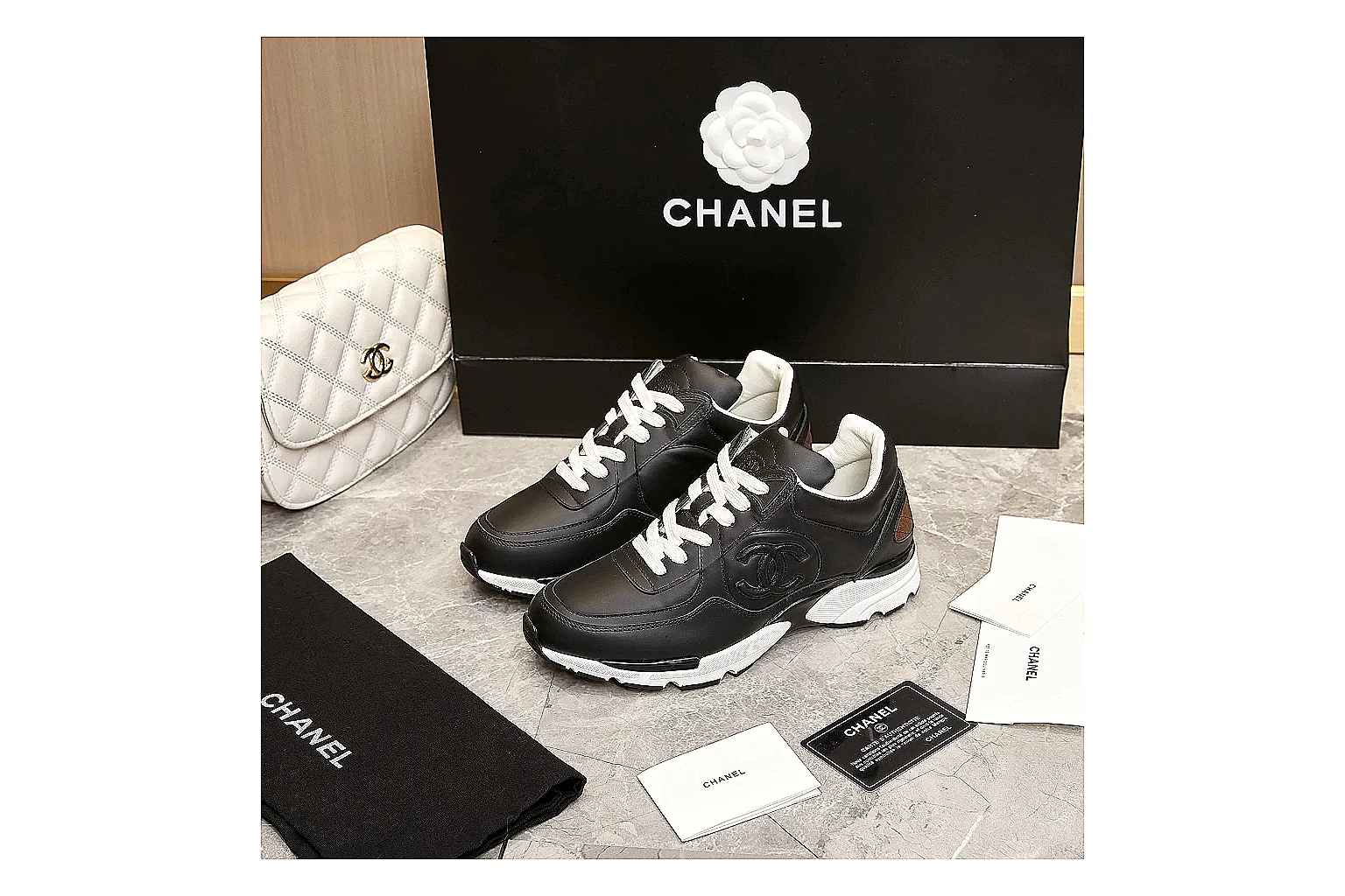 kakoscout.com Chanel Black CC Runner 3705 Black runner product image thumbnail 2