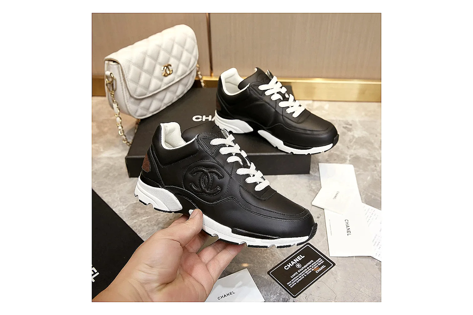 kakoscout.com Chanel Black CC Runner 3705 Black runner product image thumbnail 3