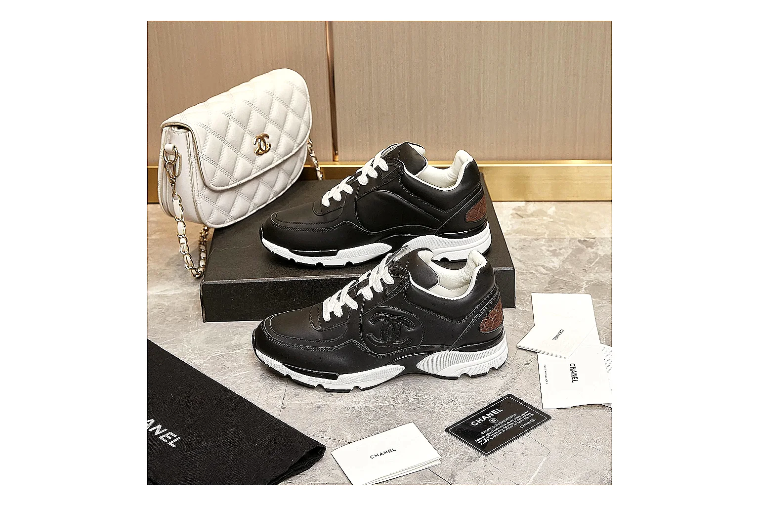kakoscout.com Chanel Black CC Runner 3705 Black runner product image thumbnail 4