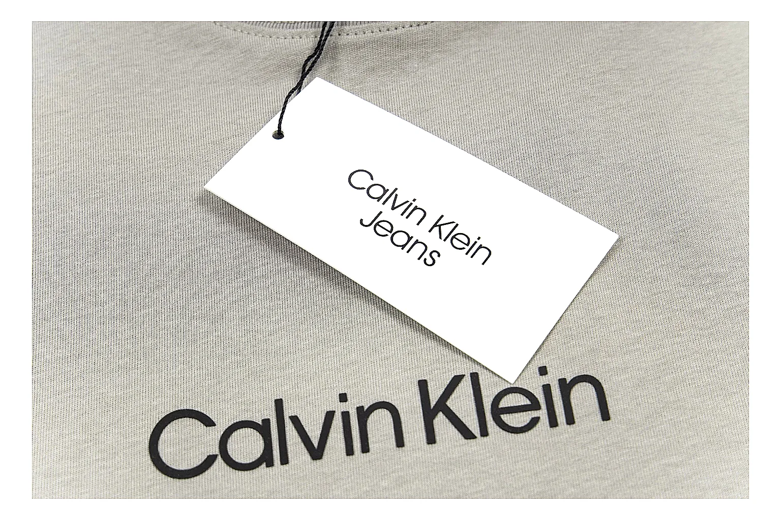 kakoscout.com Calvin Klein Grey Logo Tee 0568 Grey short-sleeve-tee product image thumbnail 4