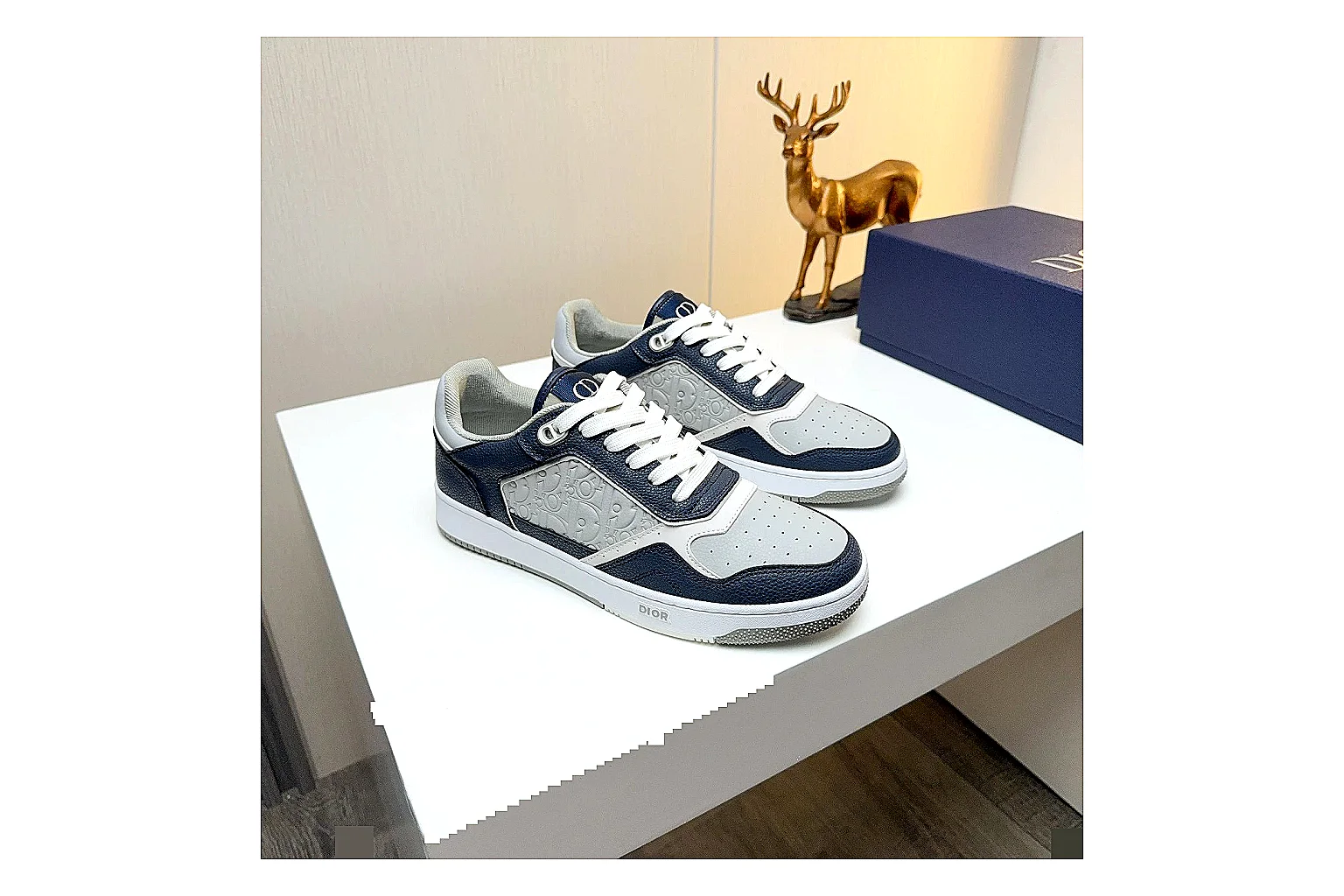 kakoscout.com Dior B30 Gray Blue comparison signal card six-photo gallery thumbnail 2