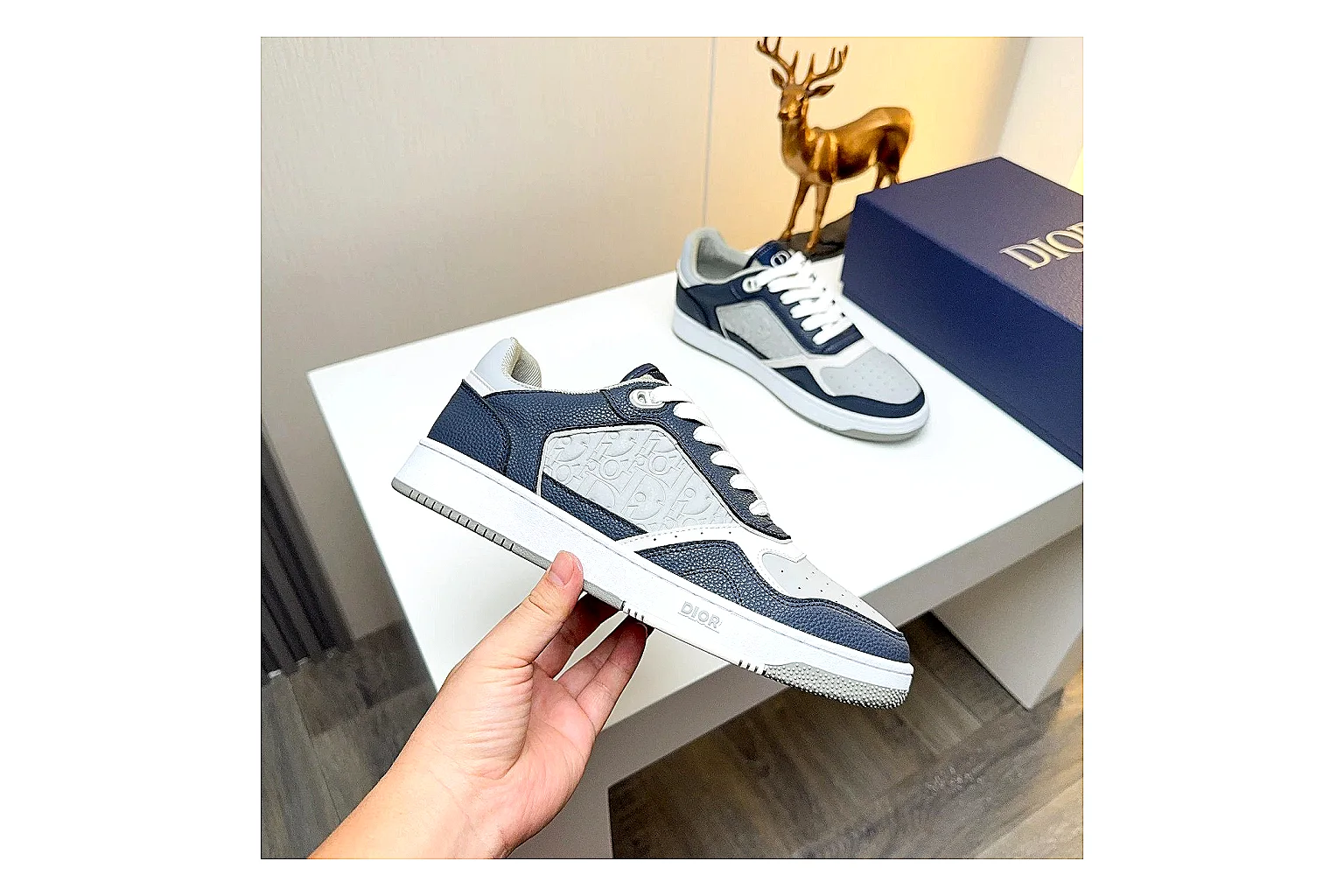 kakoscout.com Dior B30 Gray Blue comparison signal card six-photo gallery thumbnail 3