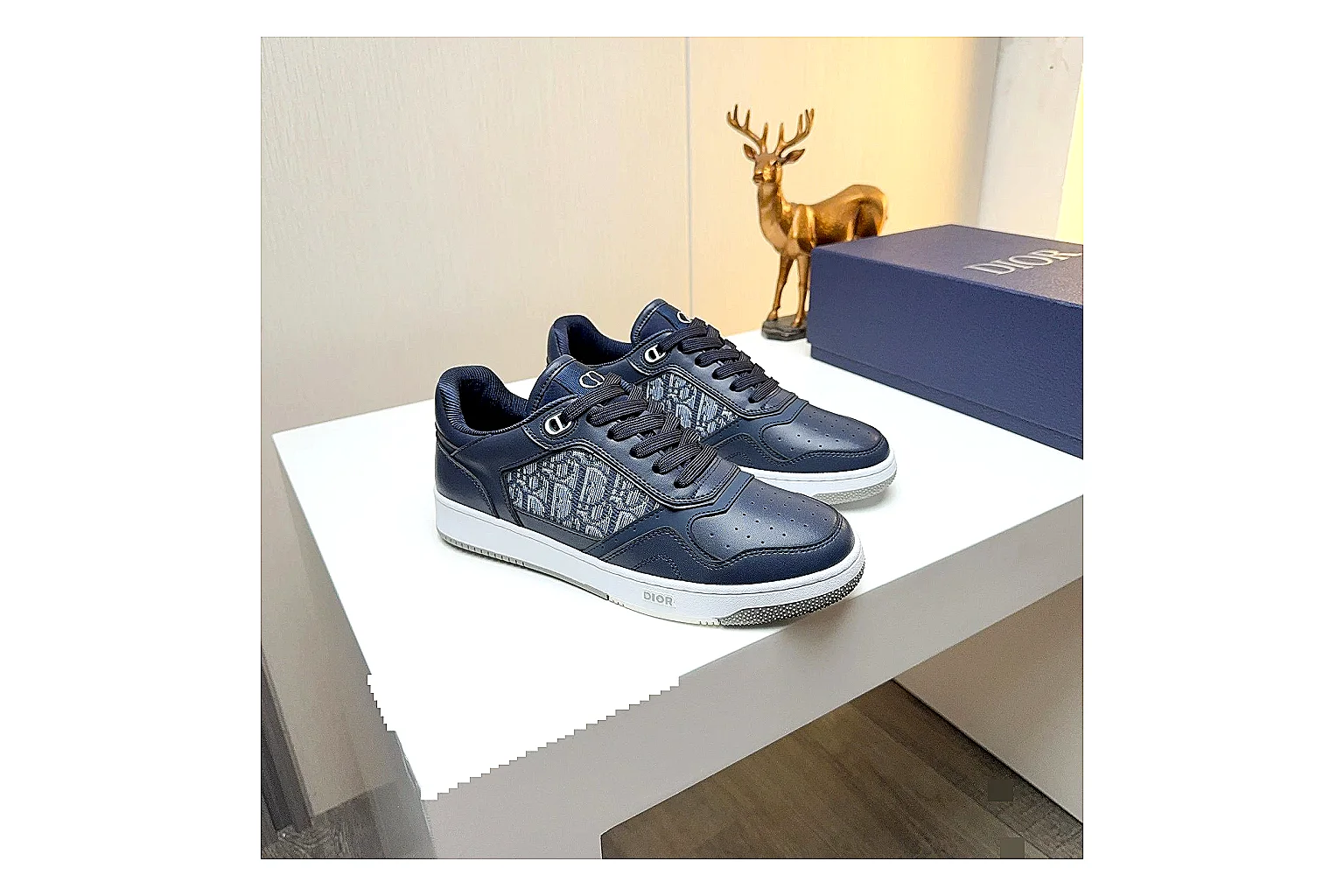 kakoscout.com Dior B30 Navy Blue comparison signal card six-photo gallery thumbnail 2