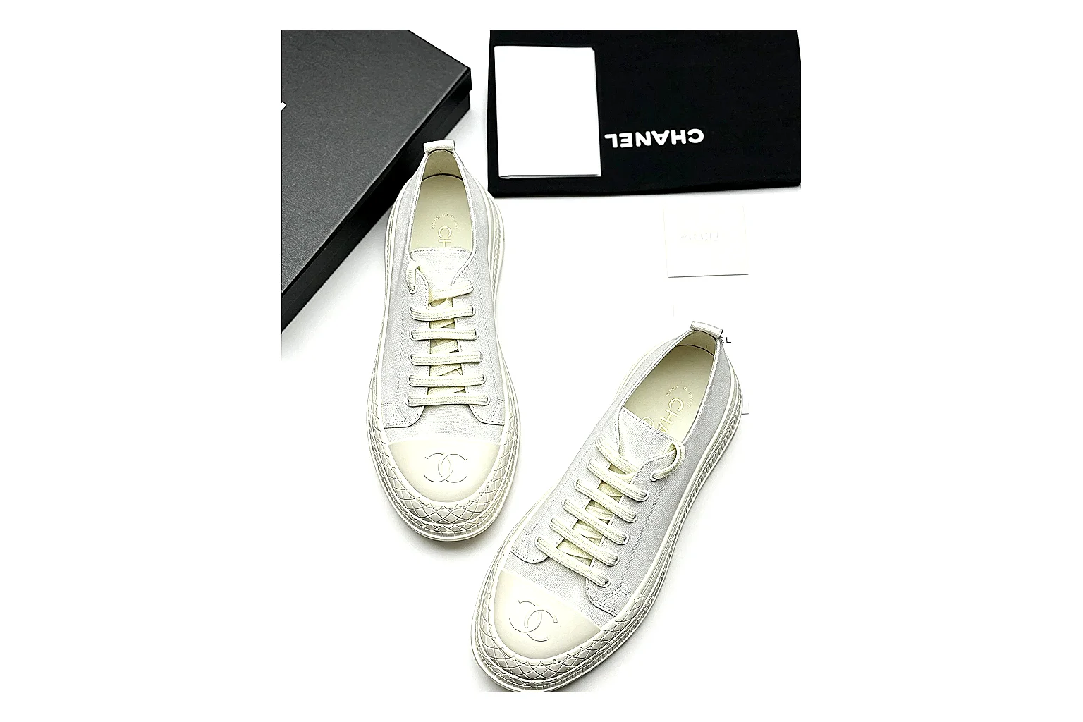 kakoscout.com Dior B30 White Gray comparison signal card six-photo gallery thumbnail 4