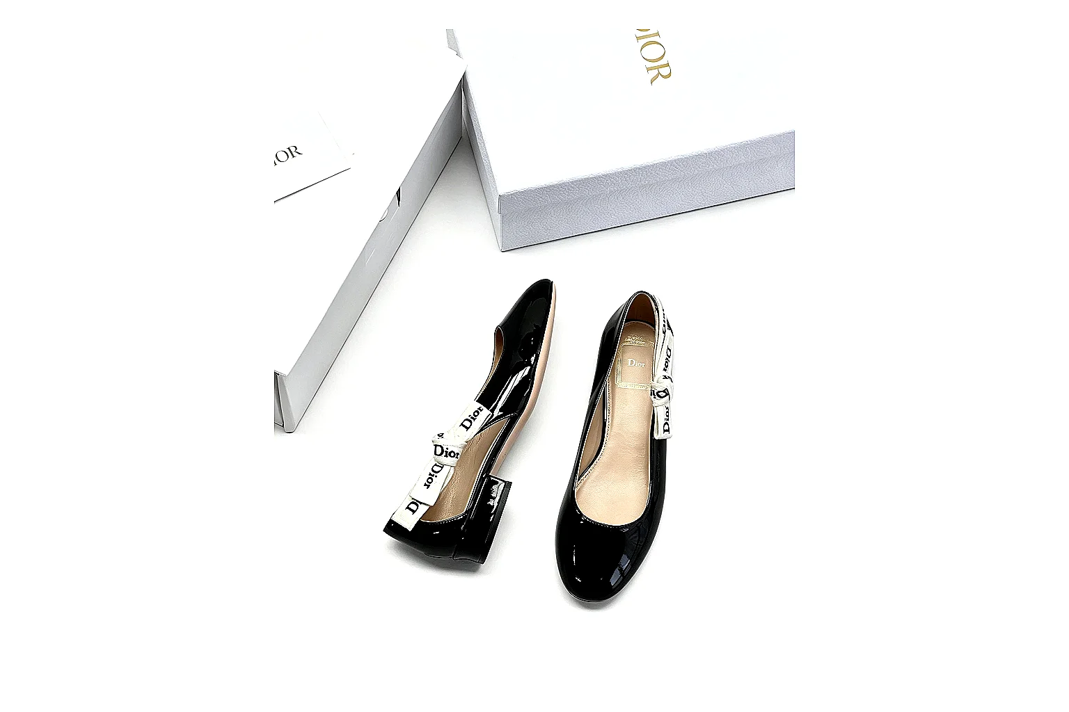 kakoscout.com Dior Pointed Flat Black Ivory comparison signal card six-photo gallery thumbnail 3