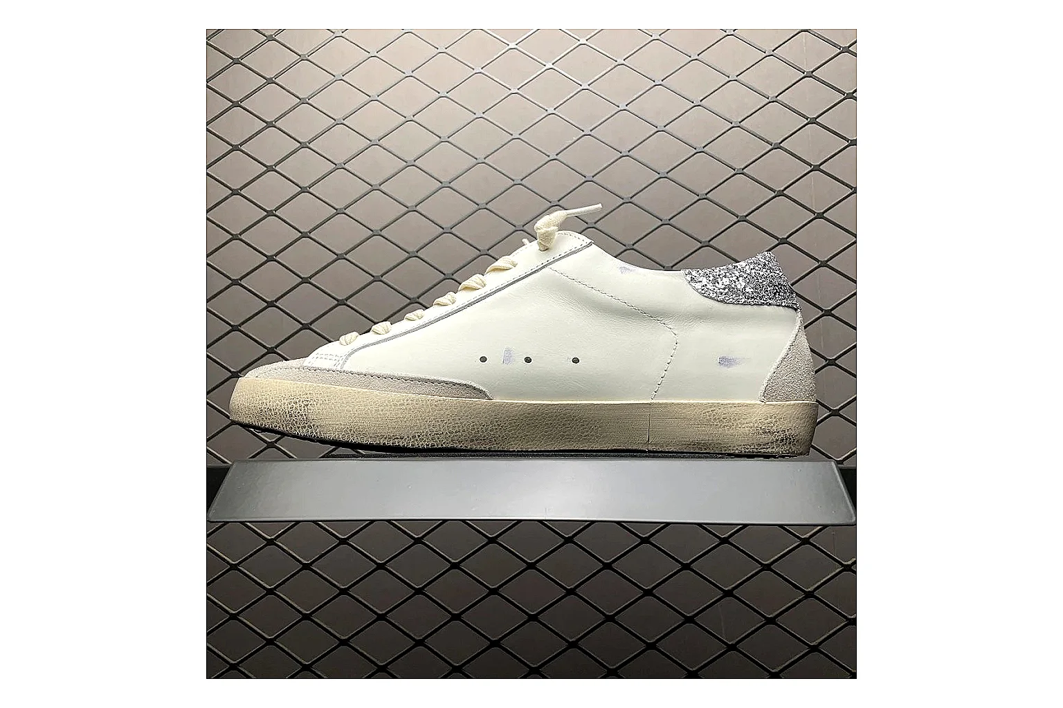 Golden Goose Super-Star White Silver comparison signal photo with white silver gold super-star distressed low-top with mixed upper and low top shape thumbnail 3