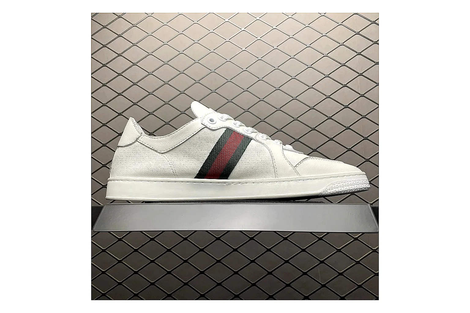 Gucci Ace White Web Stripe Sneaker comparison signal photo with white red gold ace web-stripe low-top with leather upper and low top shape thumbnail 6