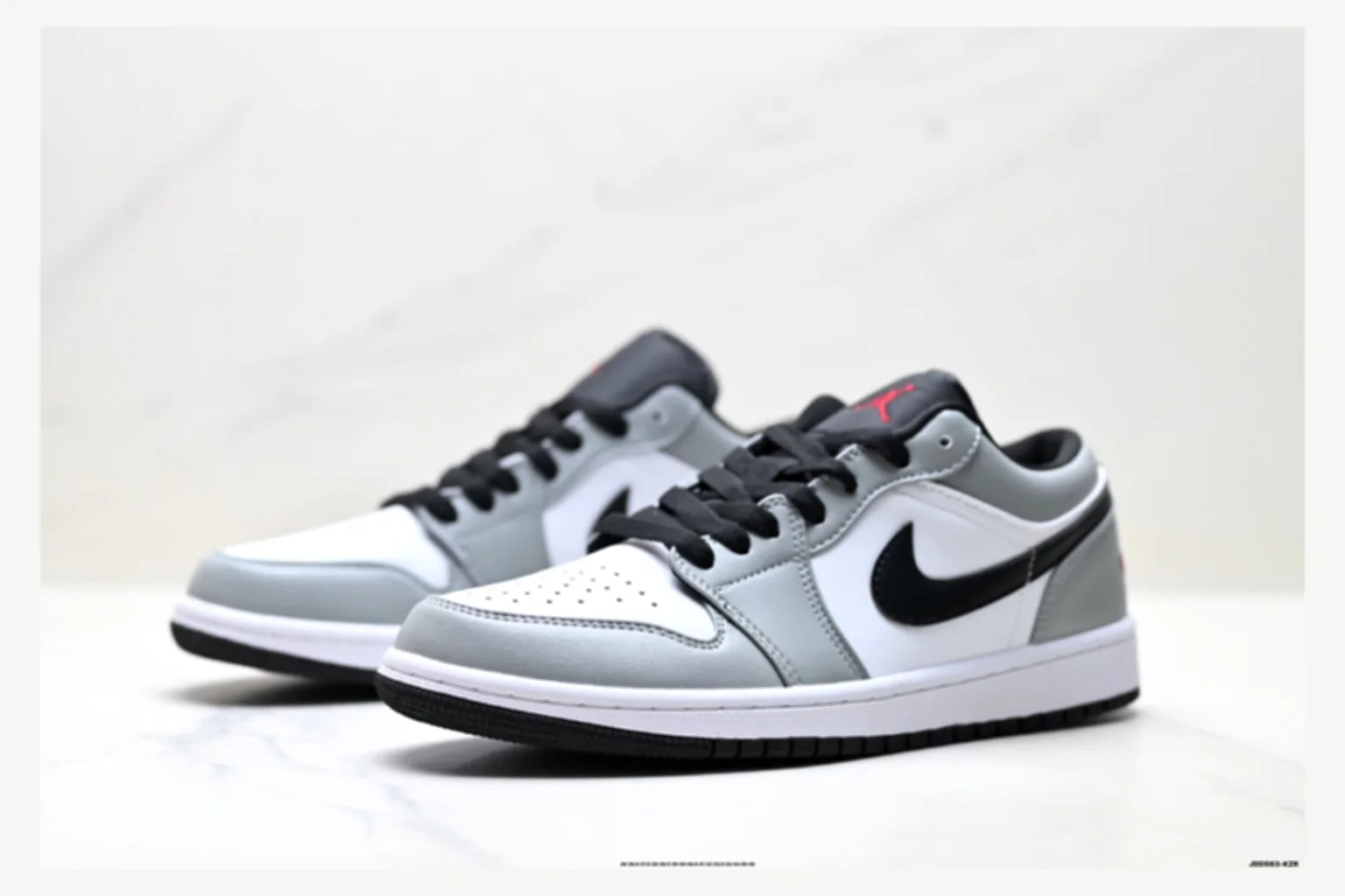 Jordan Air Jordan 1 Low Gray White comparison proof image SKU 1182167486 thumbnail 3