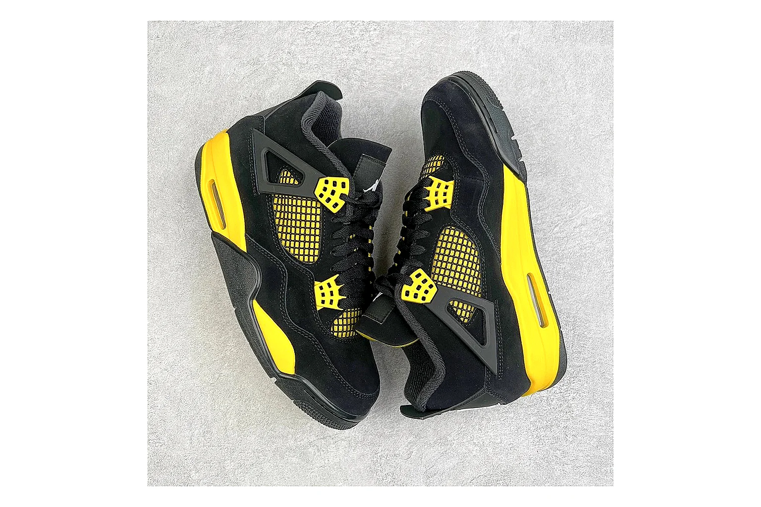 kakoscout.com Jordan Air Jordan 4 Black Yellow comparison signal card six-photo gallery