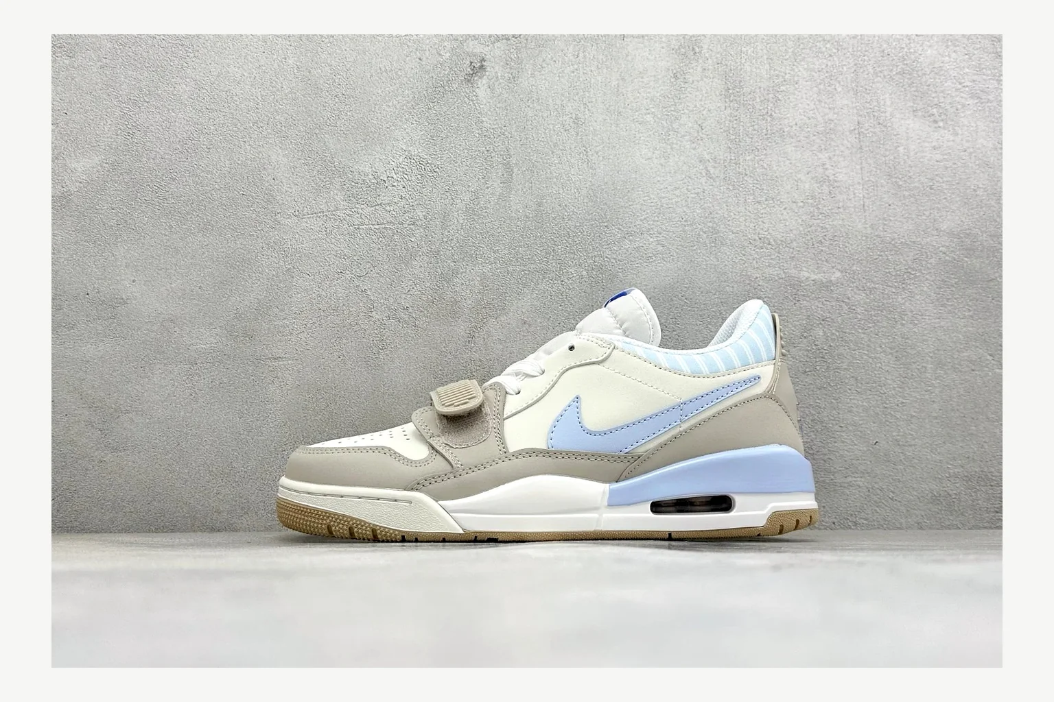 Jordan Air Jordan 4 Blue Sneaker comparison signal photo with white blue air jordan 4 retro with mixed-material upper and low-profile shape thumbnail 6