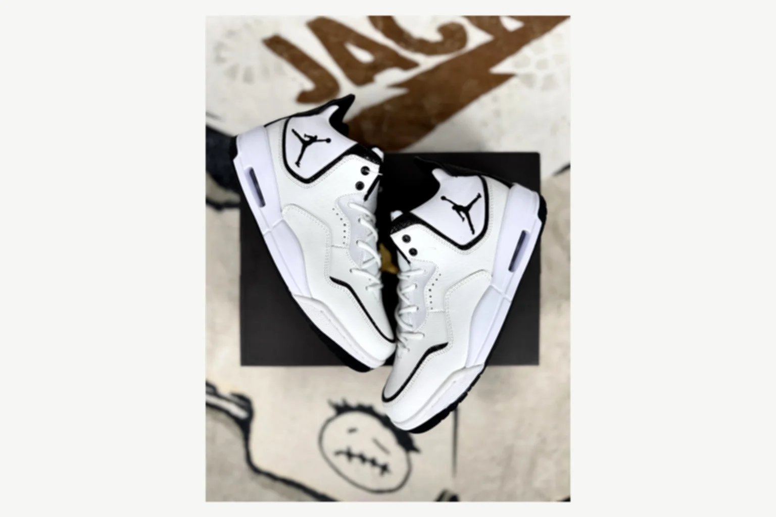 Jordan Courtside 23 Purple White Mid Top comparison proof image SKU 1194924481 thumbnail 5