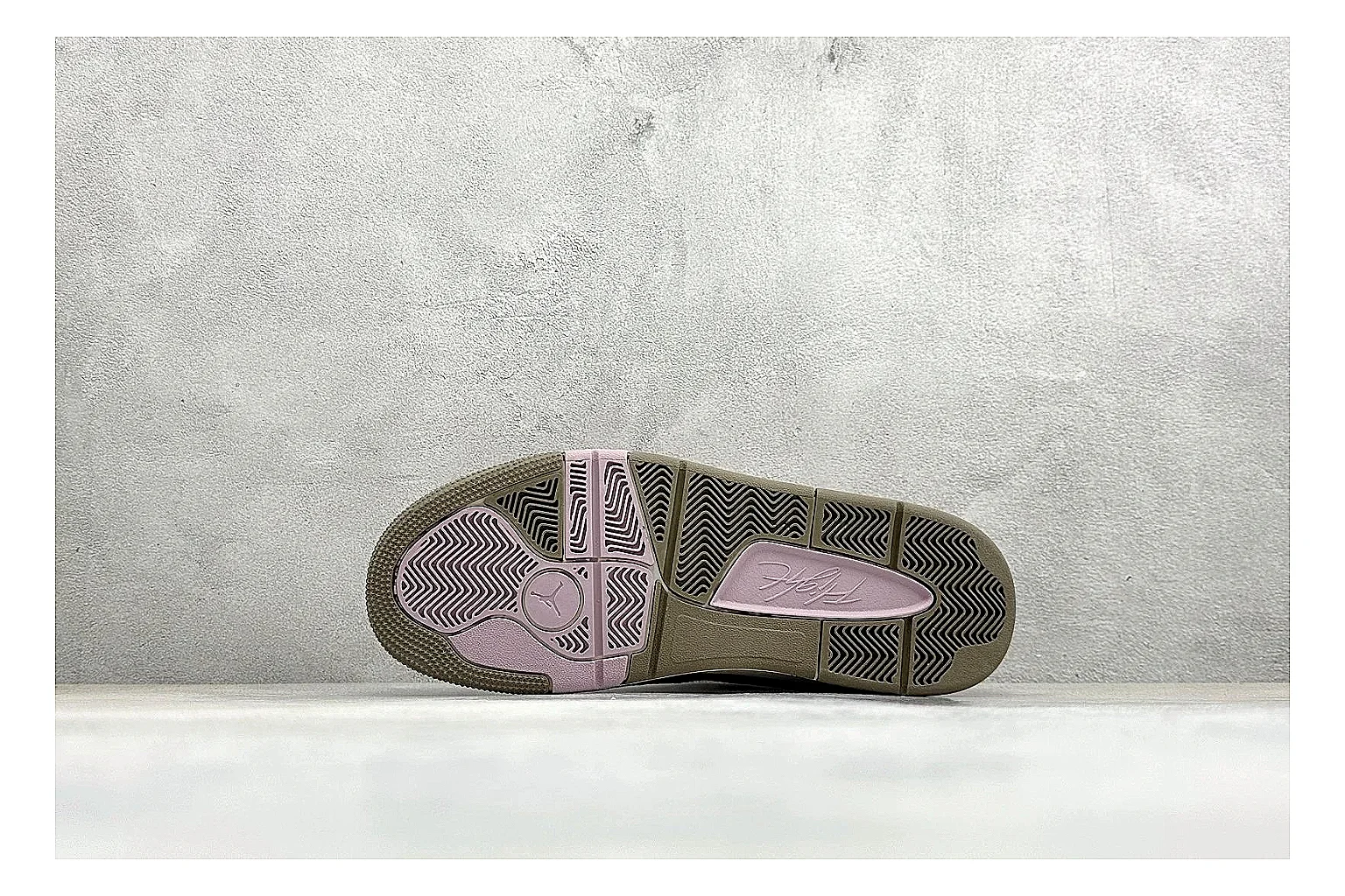 Jordan Flight Purple Suede comparison photo showing purple suede upper, low court silhouette, cream sole, and soft retro basketball styling thumbnail 4